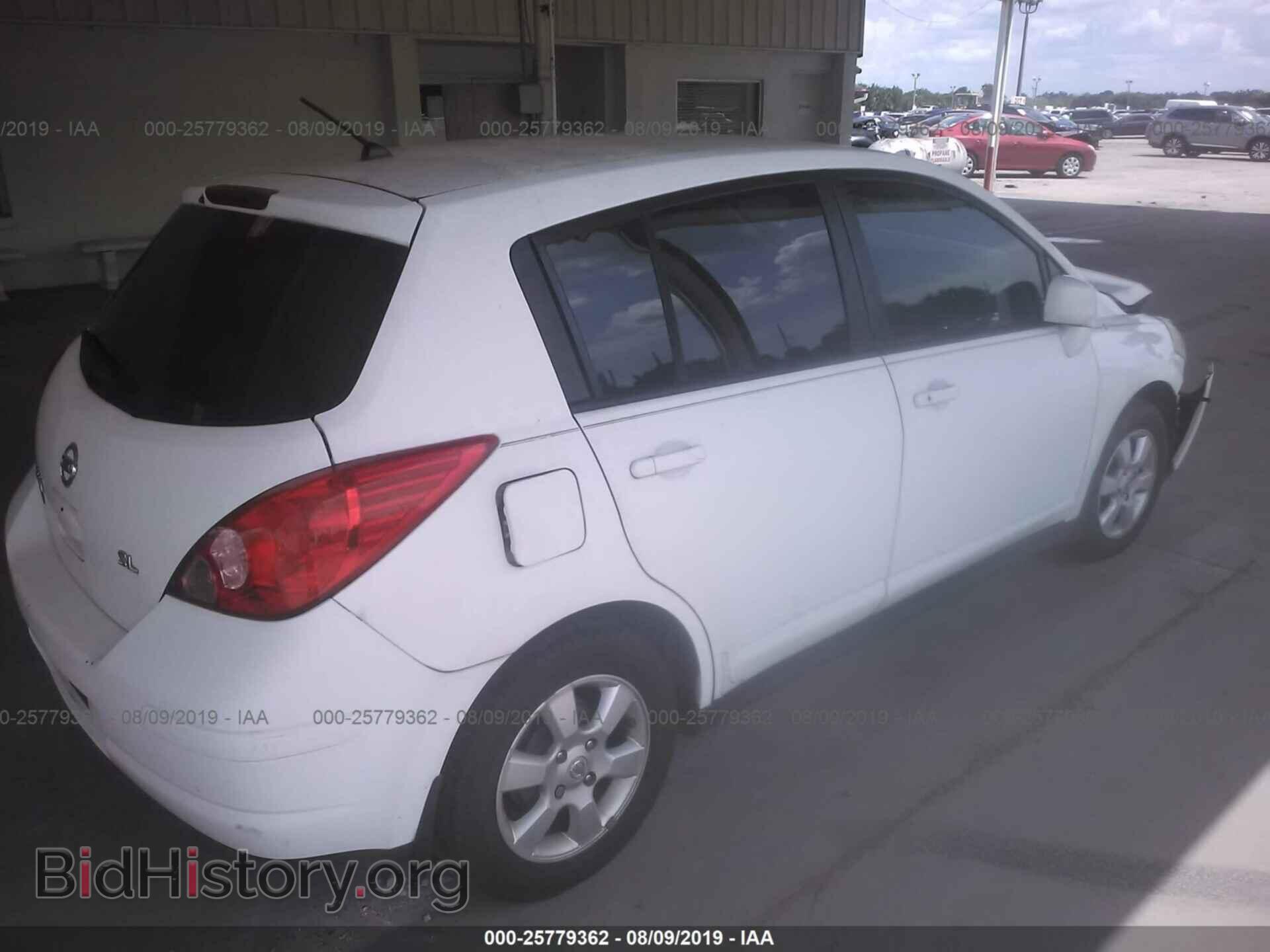 2007 NISSAN VERSA - VIN: 3N1BC13E57L416042 - Фото 4