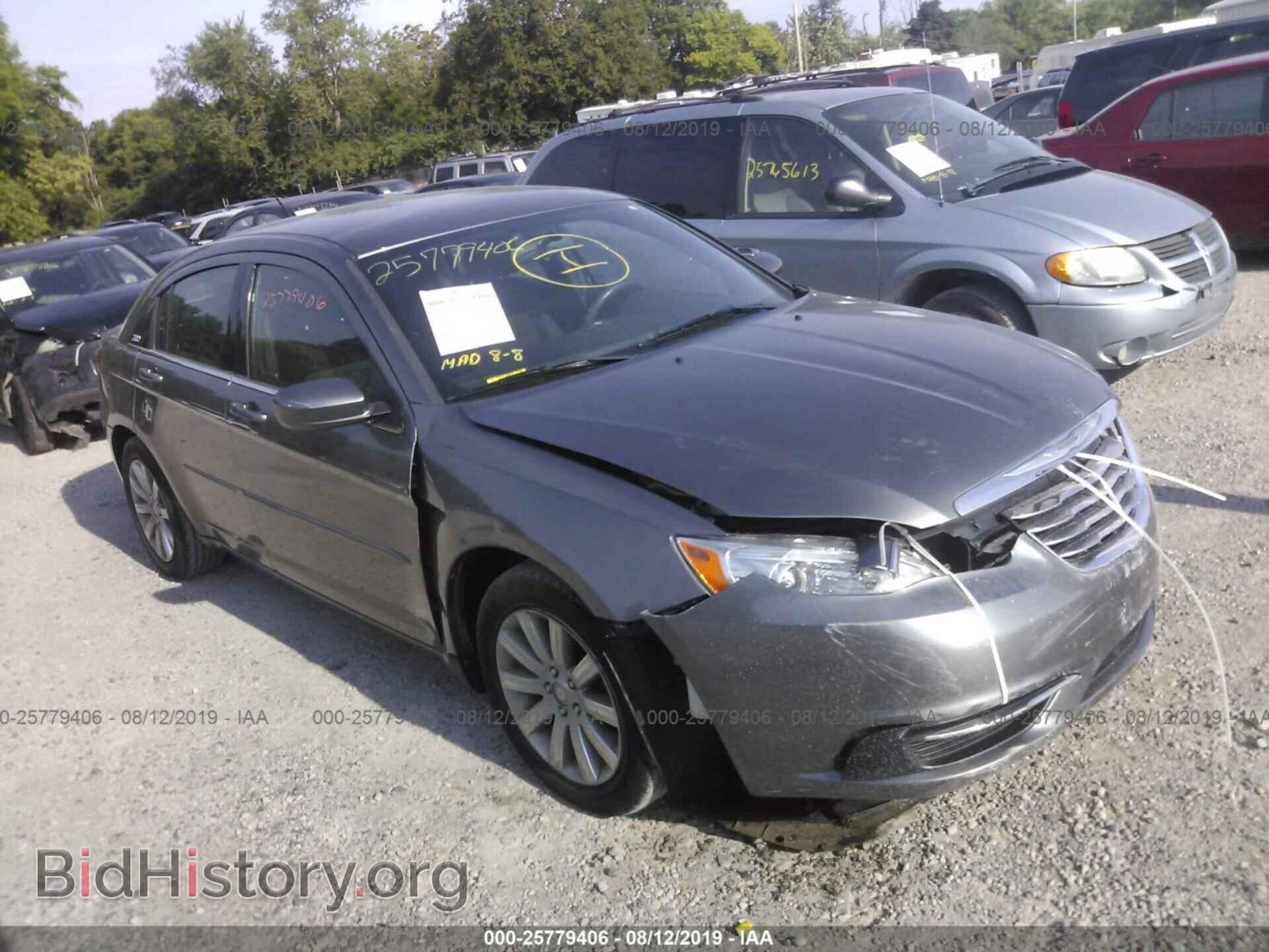 Photo 1C3CCBBB4DN557845 - CHRYSLER 200 2013