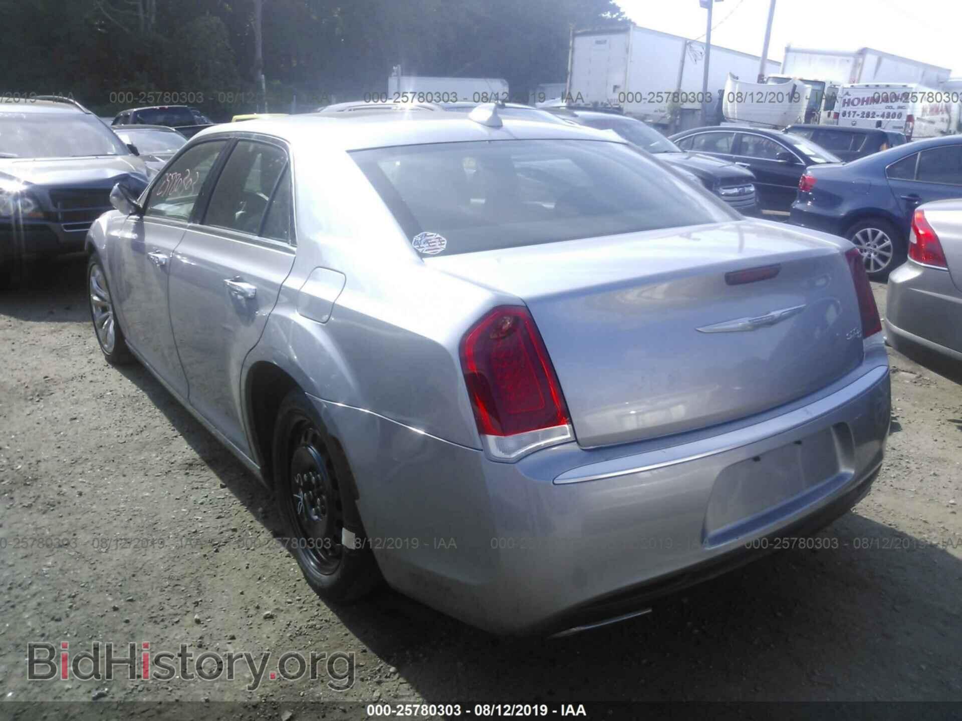 2015 CHRYSLER 300C - VIN: 2C3CCAPT7FH810521 - Photo 3
