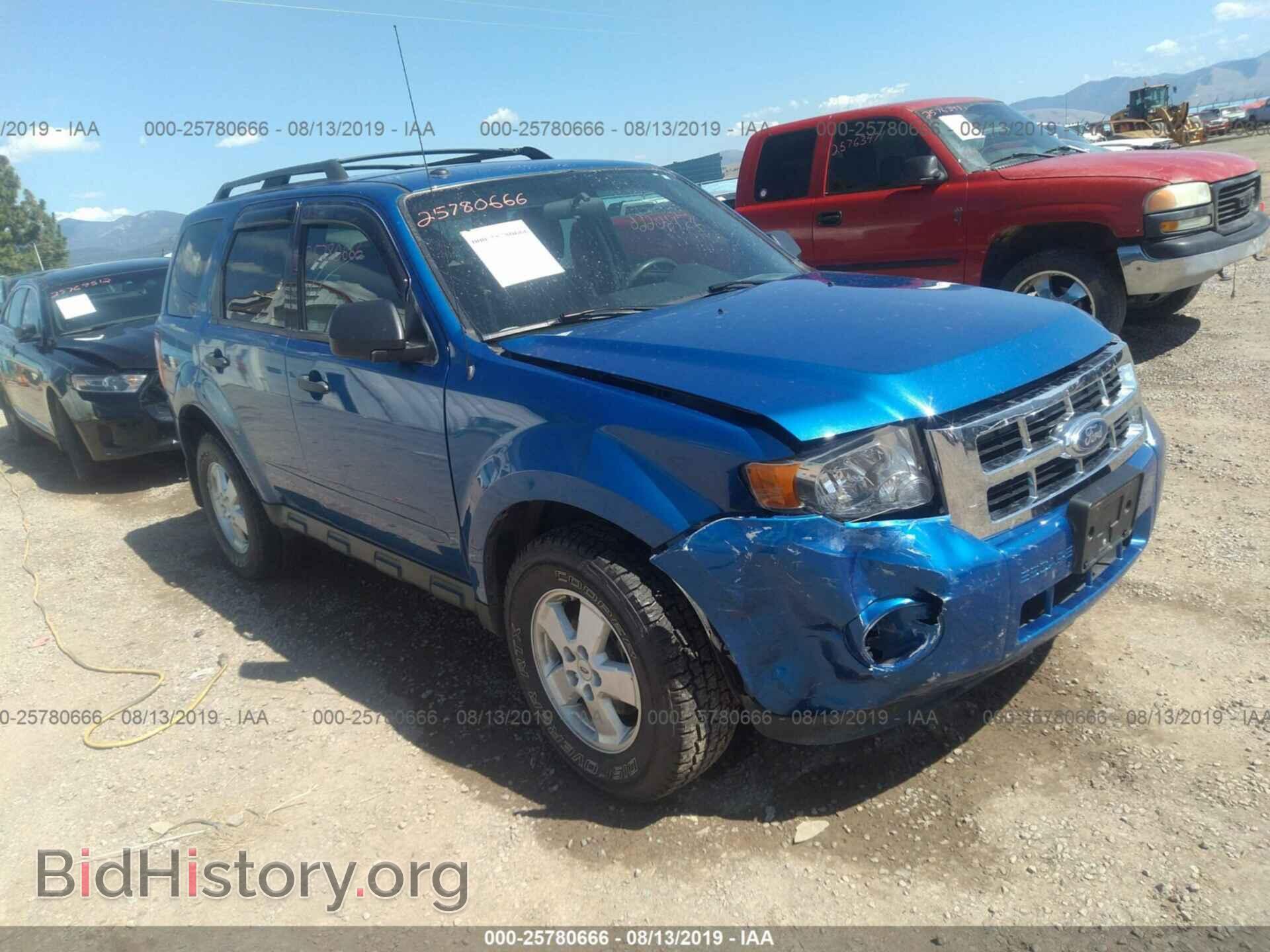 Photo 1FMCU9D73BKB61748 - FORD ESCAPE 2011