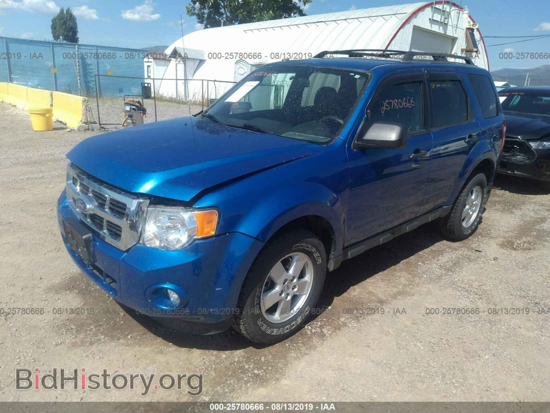 2011 FORD ESCAPE - VIN: 1FMCU9D73BKB61748 - Фото 2