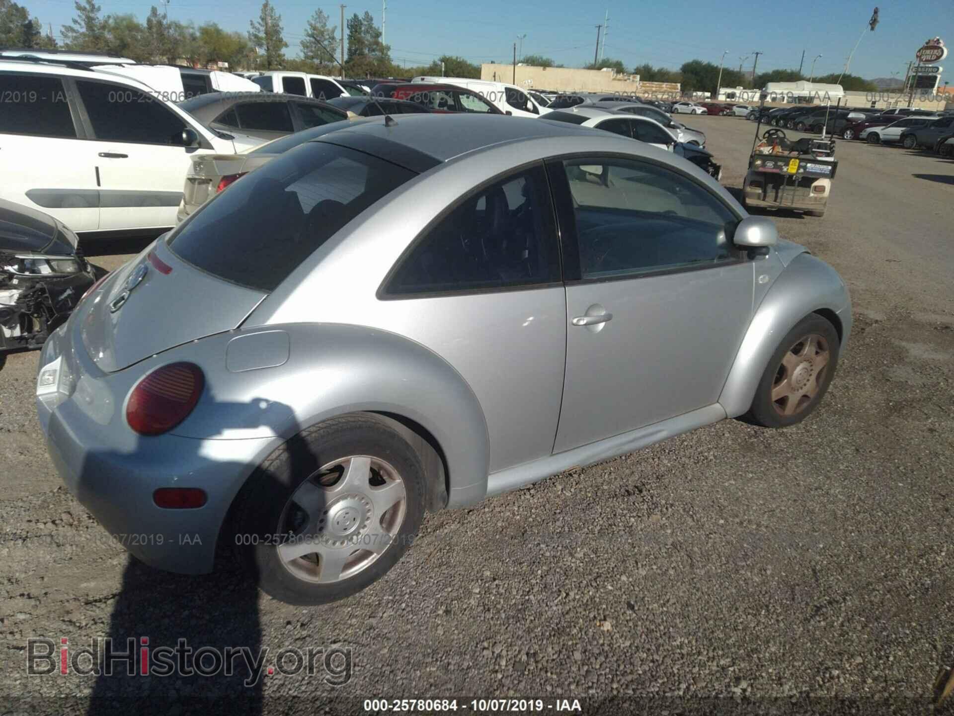 2000 VOLKSWAGEN NEW BEETLE - VIN: 3VWDD21C6YM463910 - Фото 4