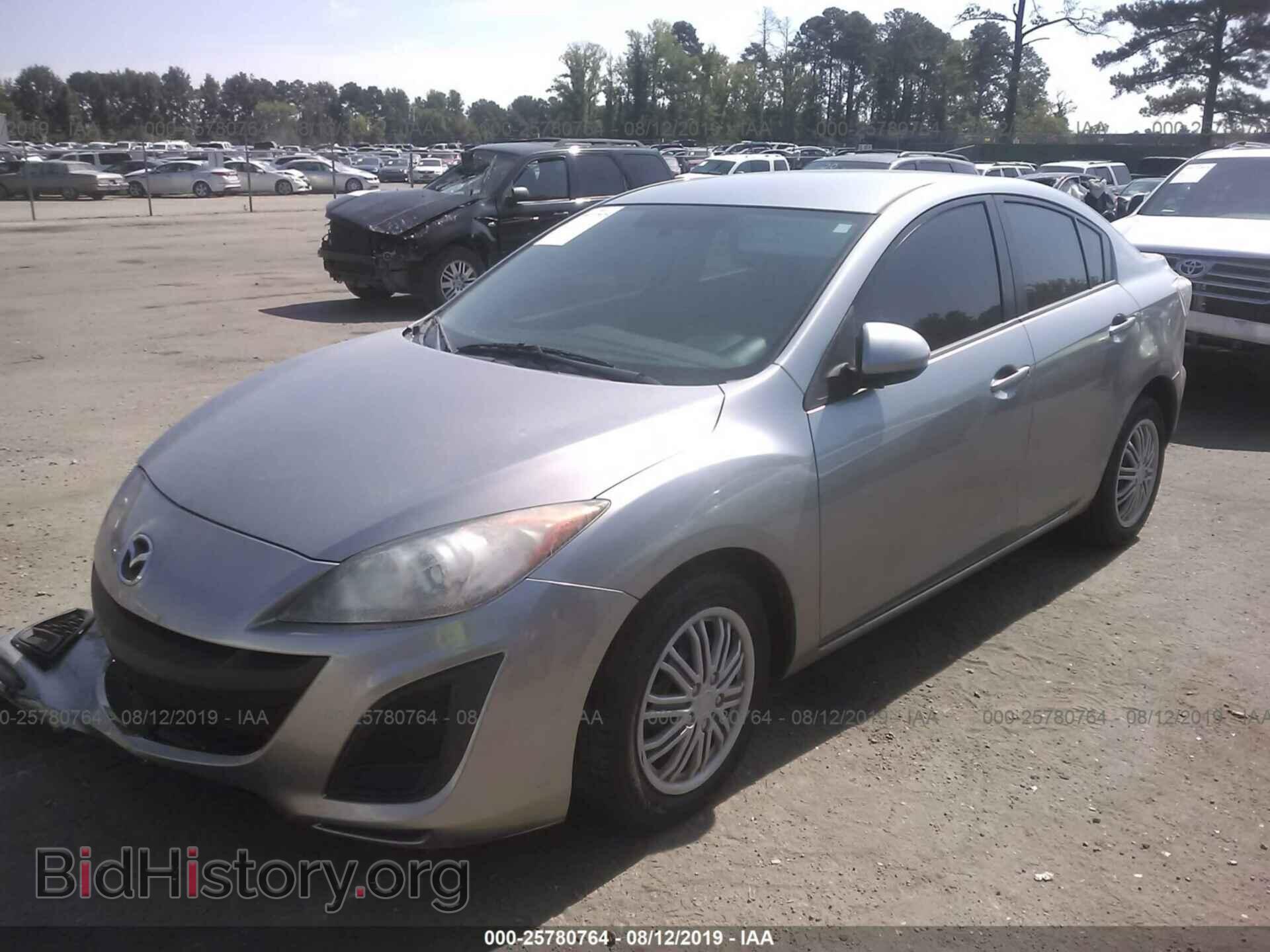 2011 MAZDA 3 - VIN: JM1BL1UF7B1442405 - Photo 2