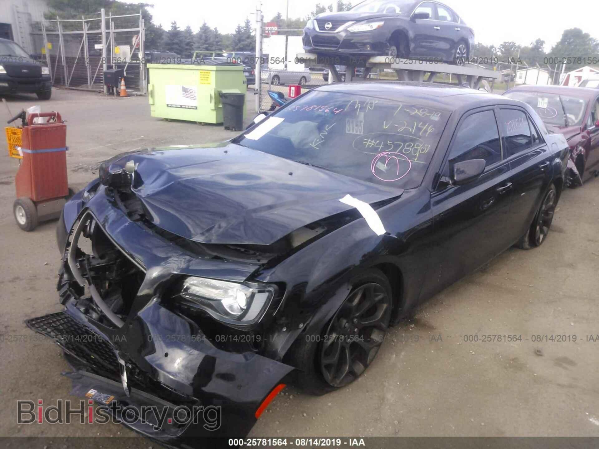 2017 CHRYSLER 300 - VIN: 2C3CCABT4HH512146 - Фото 2