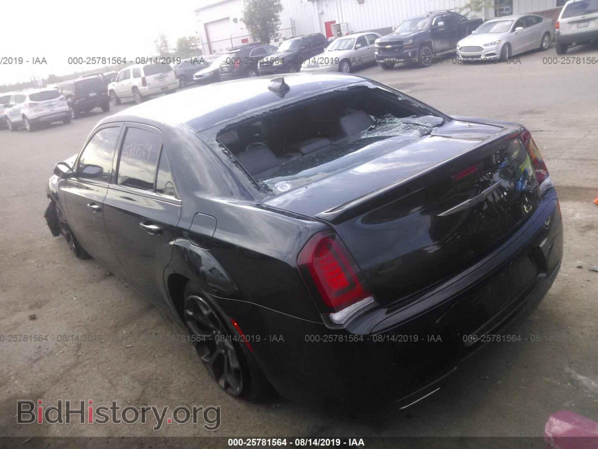 2017 CHRYSLER 300 - VIN: 2C3CCABT4HH512146 - Фото 3