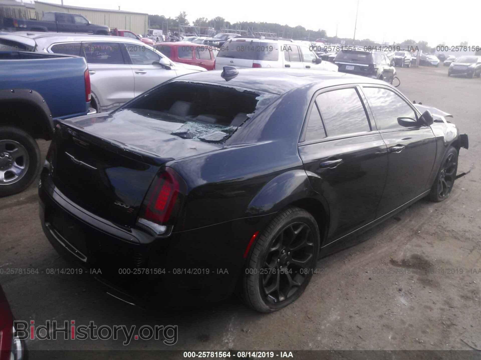 2017 CHRYSLER 300 - VIN: 2C3CCABT4HH512146 - Фото 4