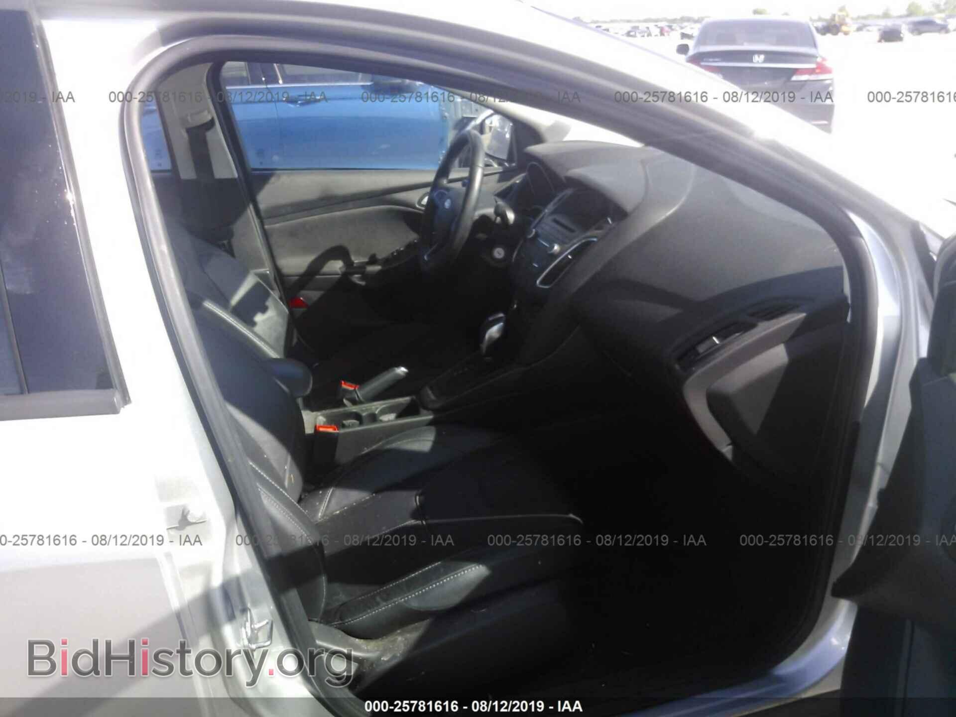 2016 FORD FOCUS - VIN: 1FADP3F26GL302074 - Фото 5