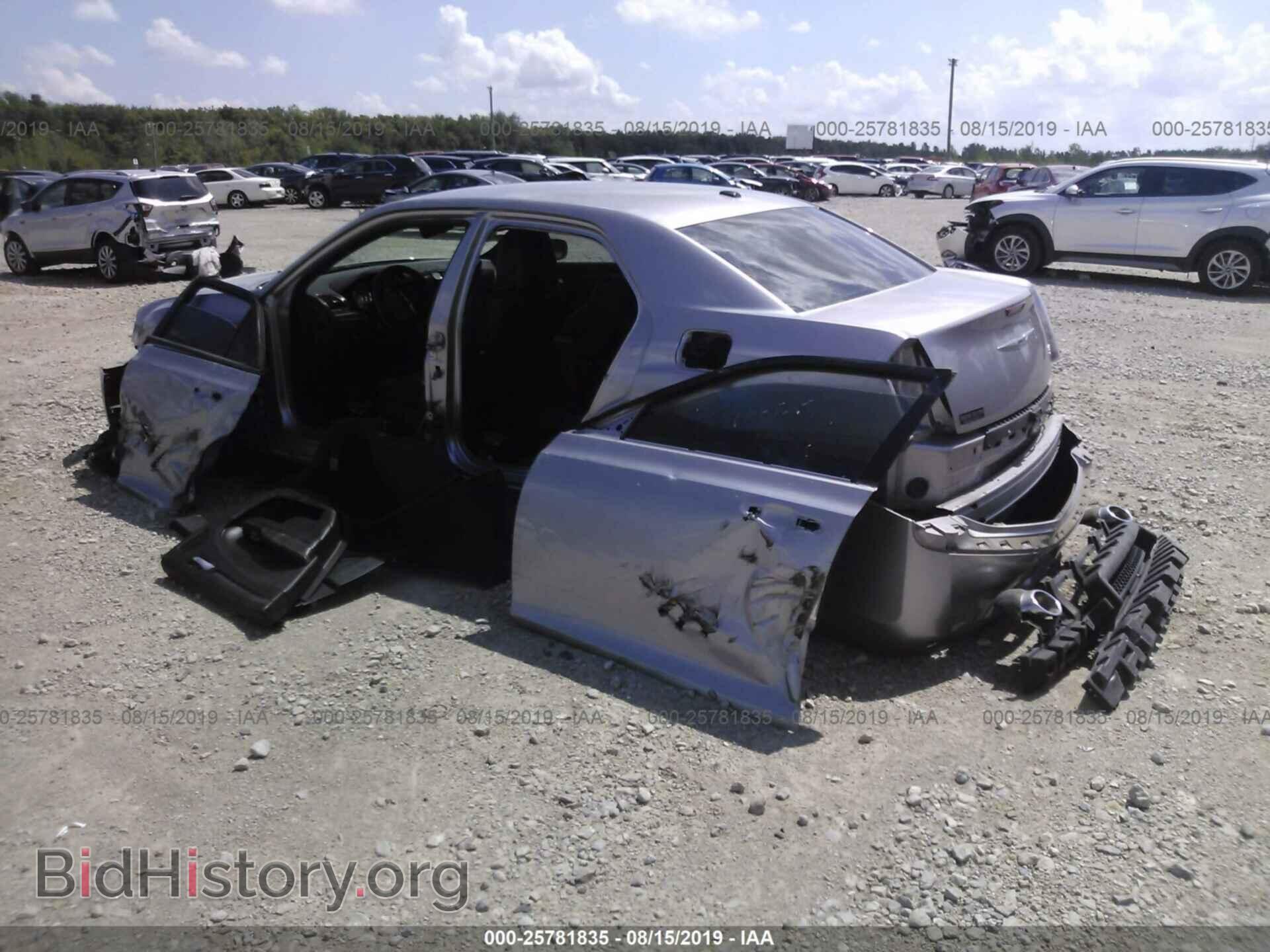 2014 CHRYSLER 300 - VIN: 2C3CCABG4EH250773 - Photo 3