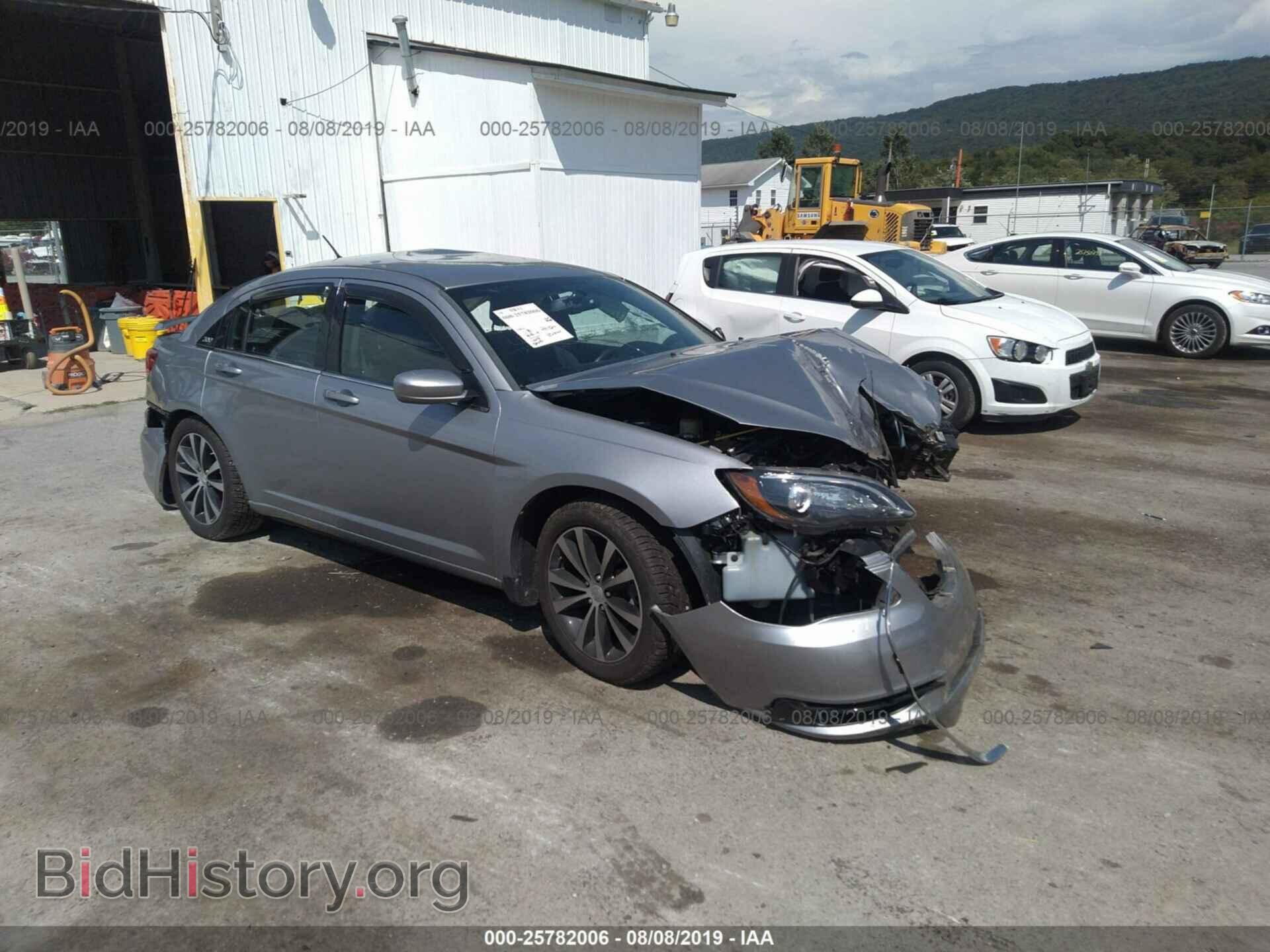 Photo 1C3CCBBG4DN717864 - CHRYSLER 200 2013