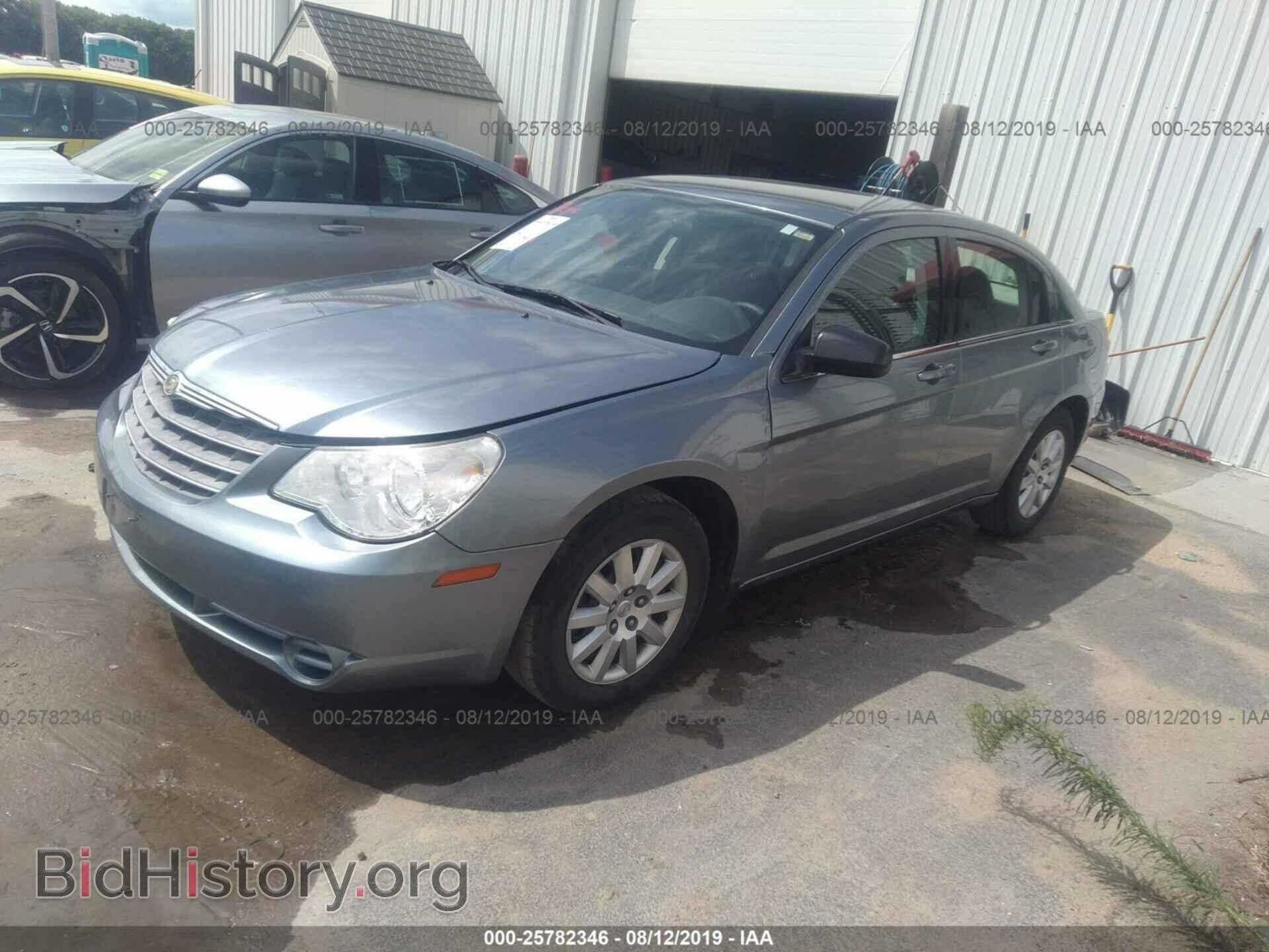 2010 CHRYSLER SEBRING - VIN: 1C3CC4FB6AN121077 - Фото 2