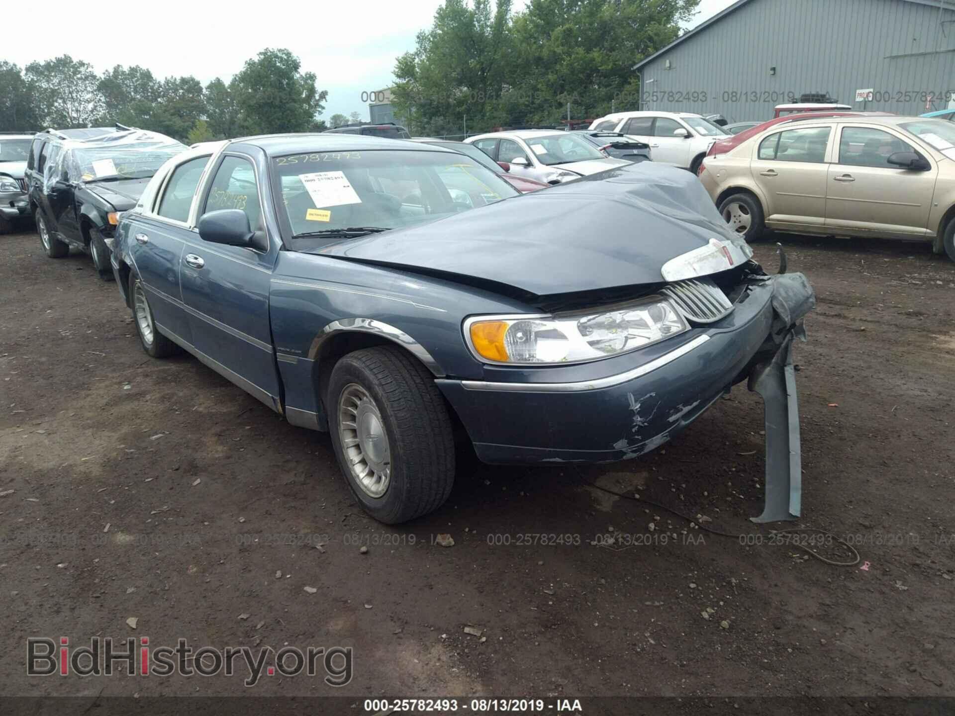 Фотография 1LNHM81W9YY902003 - LINCOLN TOWN CAR 2000