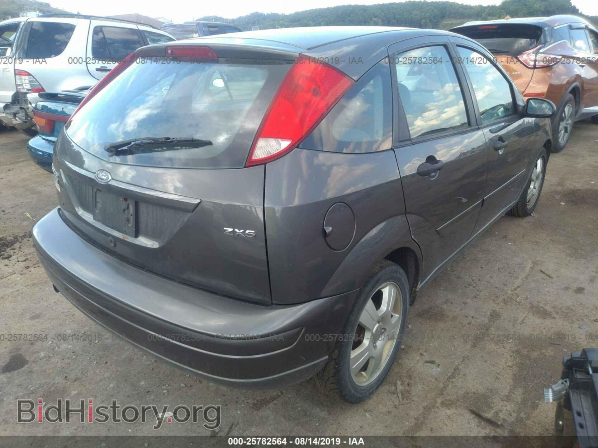 2005 FORD FOCUS - VIN: 3FAFP37N85R134390 - Фото 4