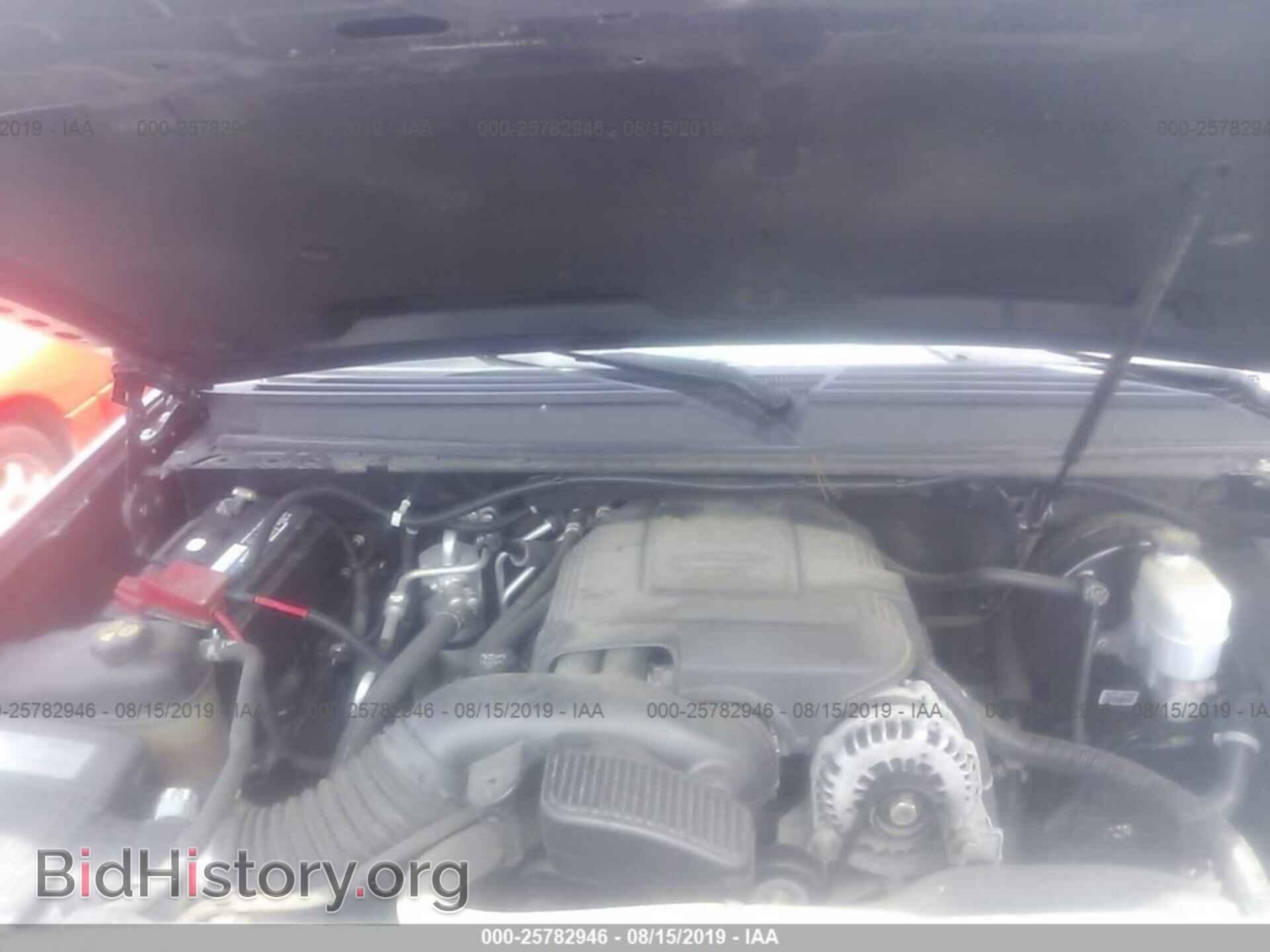 2011 GMC YUKON - VIN: 1GKS2CE01BR320721 - Photo 10