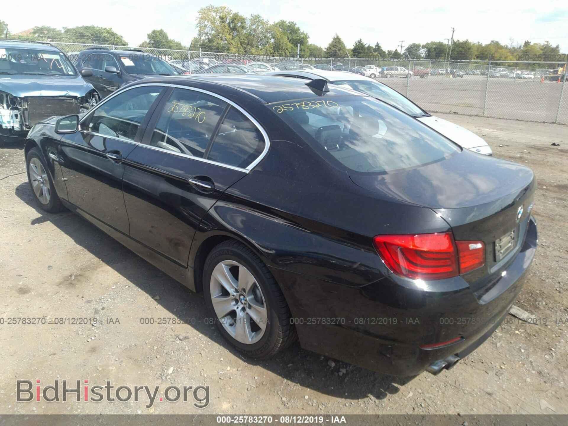 2012 BMW 528 - VIN: WBAXH5C55CDW02012 - Фото 3