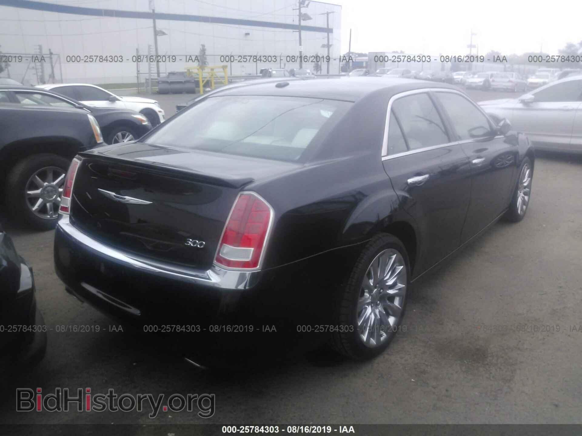 2014 CHRYSLER 300 - VIN: 2C3CCAAG8EH343376 - Фото 4