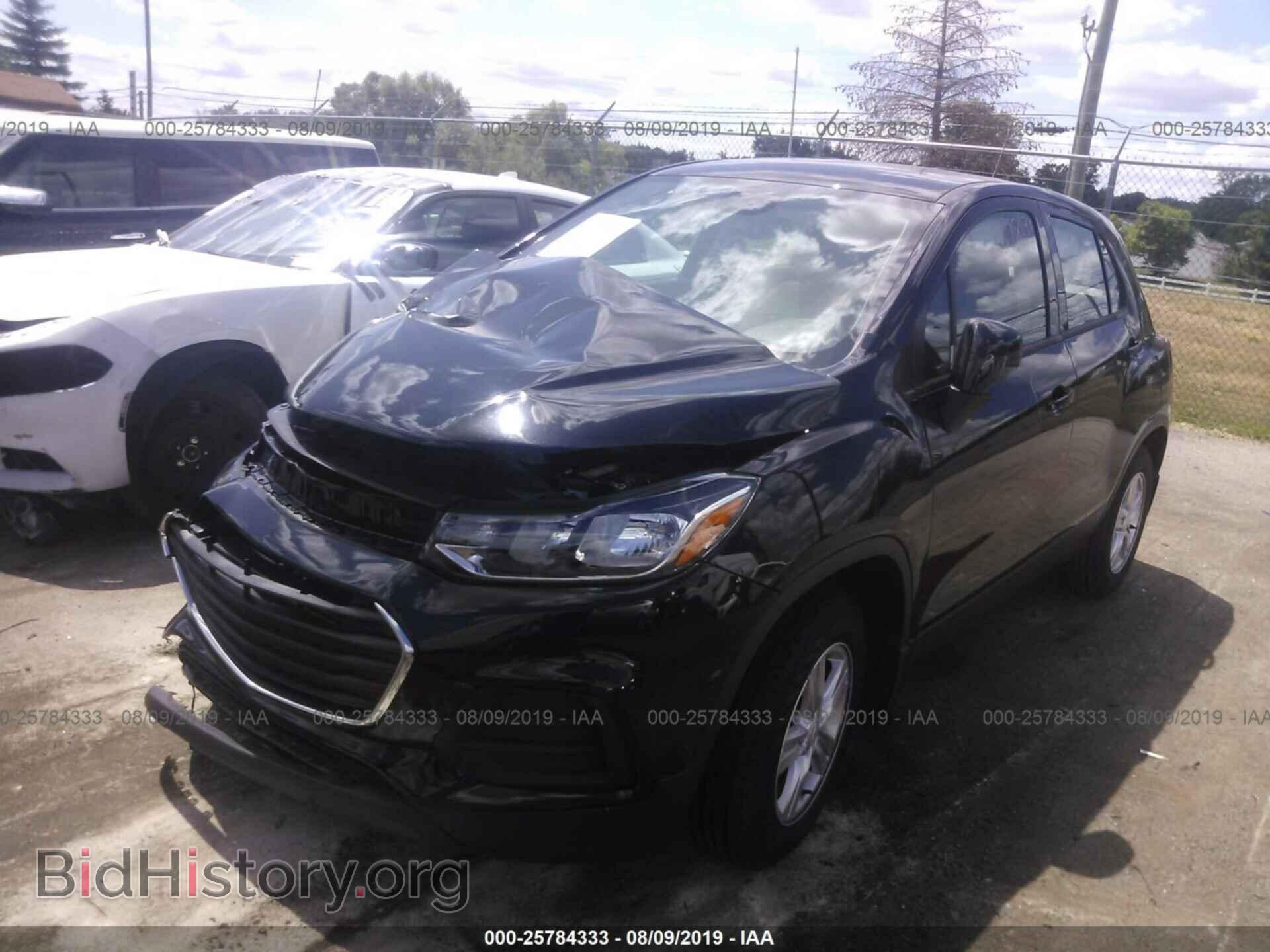 2019 CHEVROLET TRAX - VIN: 3GNCJKSB3KL333357 - Photo 2