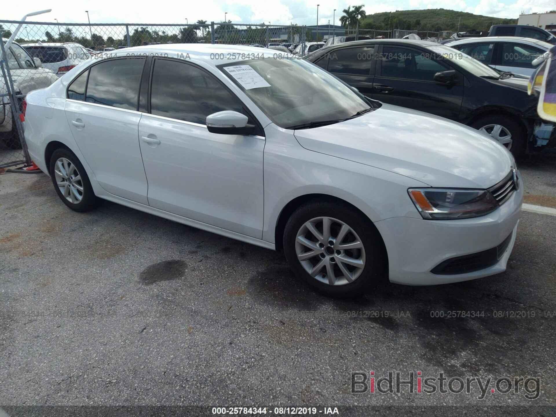 Photo 3VWD17AJ8EM294876 - VOLKSWAGEN JETTA 2014