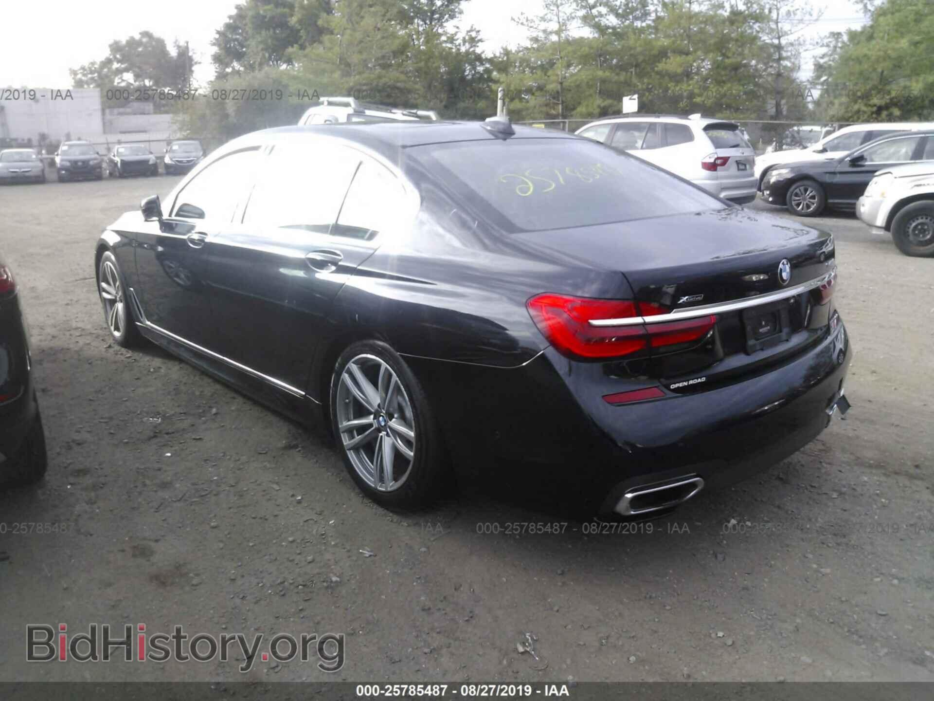 2017 BMW 740 - VIN: WBA7E4C52HGU99351 - Фото 3