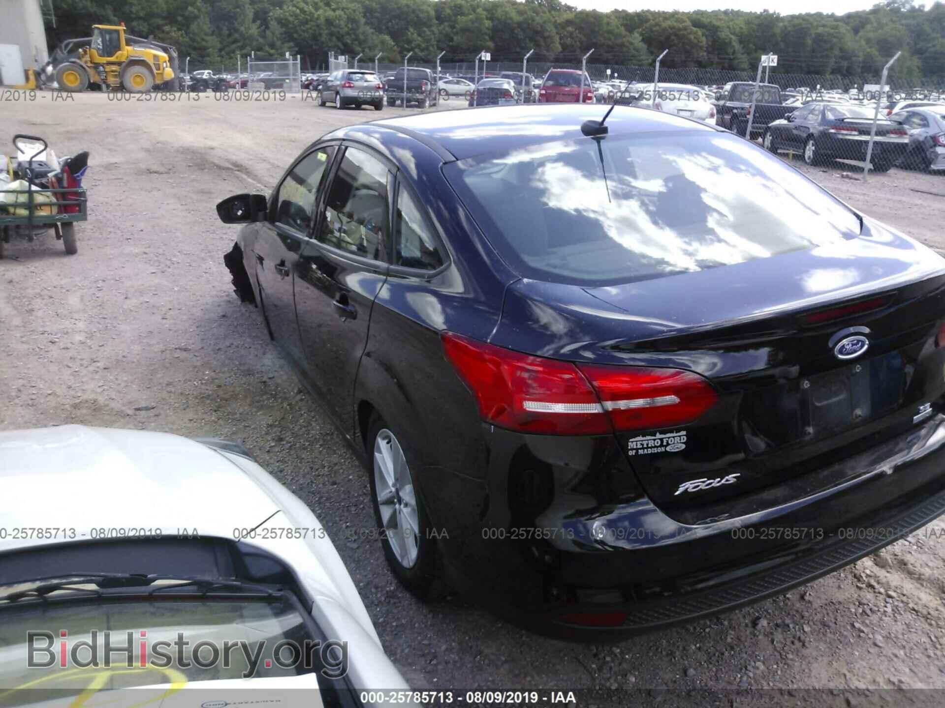 2017 FORD FOCUS - VIN: 1FADP3FE8HL302458 - Фото 3