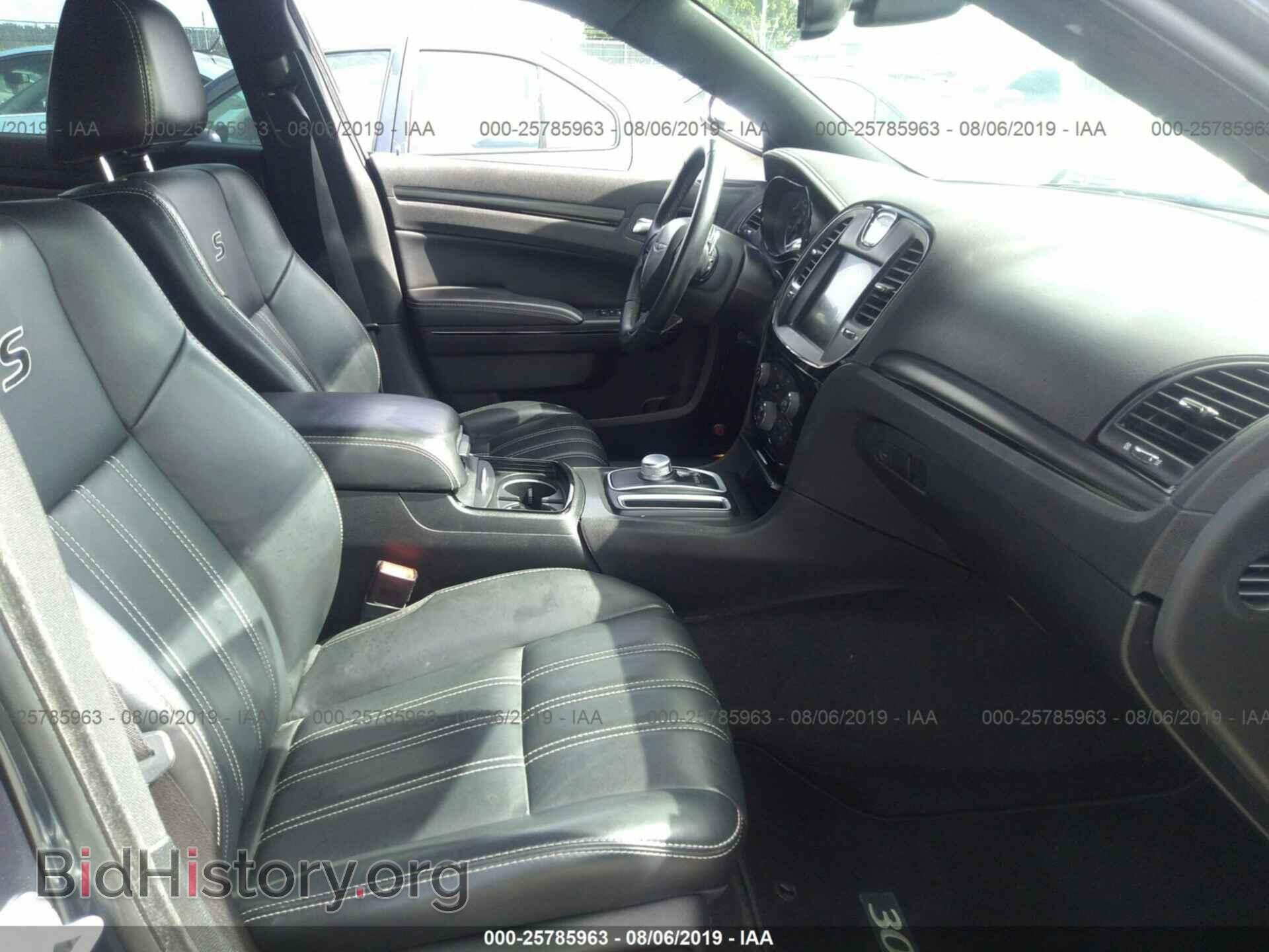 2016 CHRYSLER 300 - VIN: 2C3CCABG3GH223891 - Фото 5