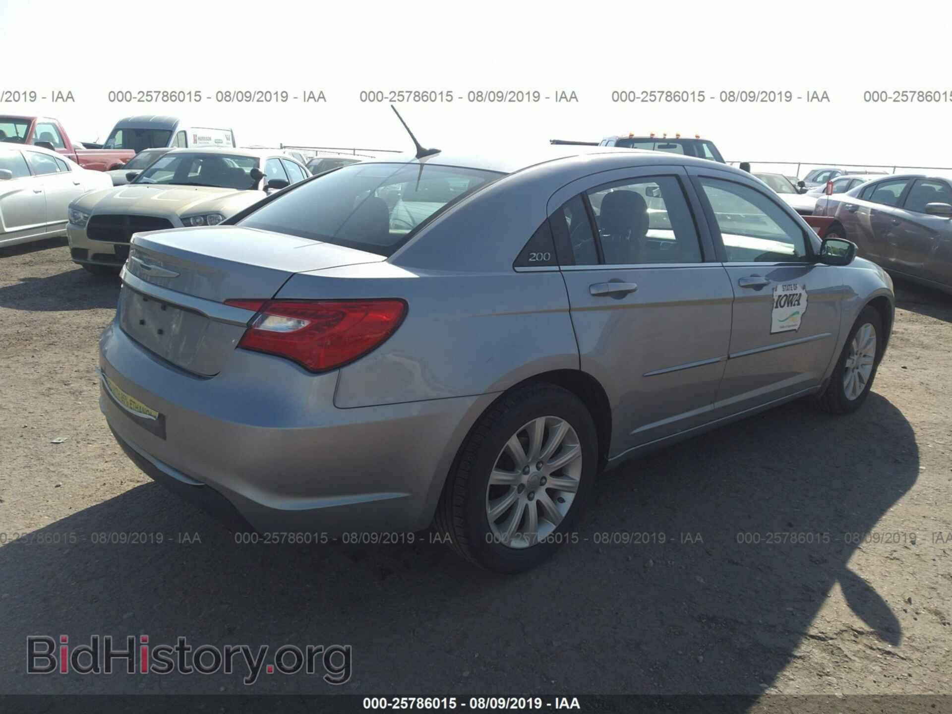 2013 CHRYSLER 200 - VIN: 1C3CCBBG3DN696425 - Photo 4