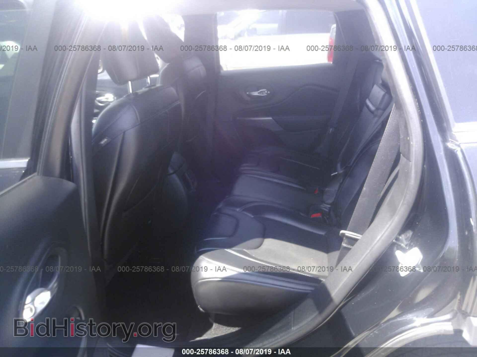 2019 JEEP CHEROKEE - VIN: 1C4PJLLB2KD226630 - Фото 8