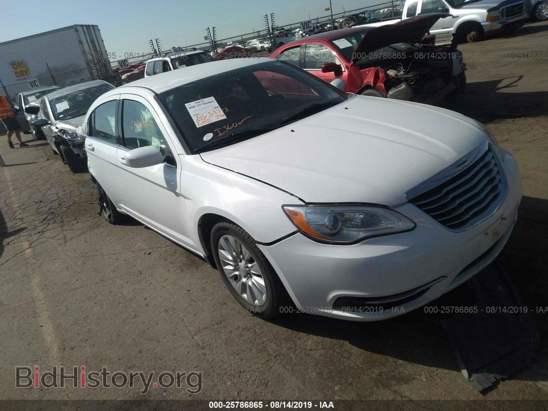 Фотография 1C3CCBAB7EN204504 - CHRYSLER 200 2014