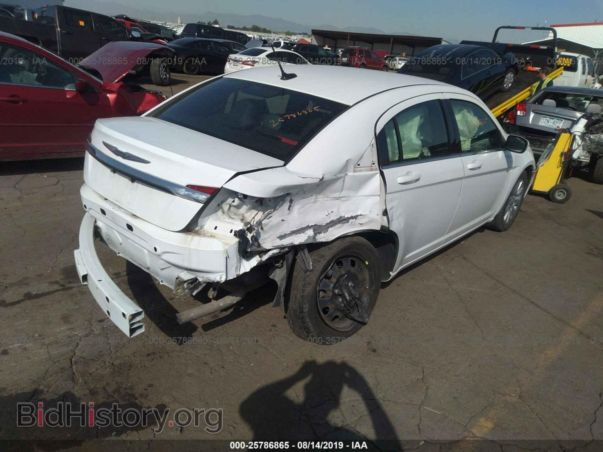 2014 CHRYSLER 200 - VIN: 1C3CCBAB7EN204504 - Фото 4