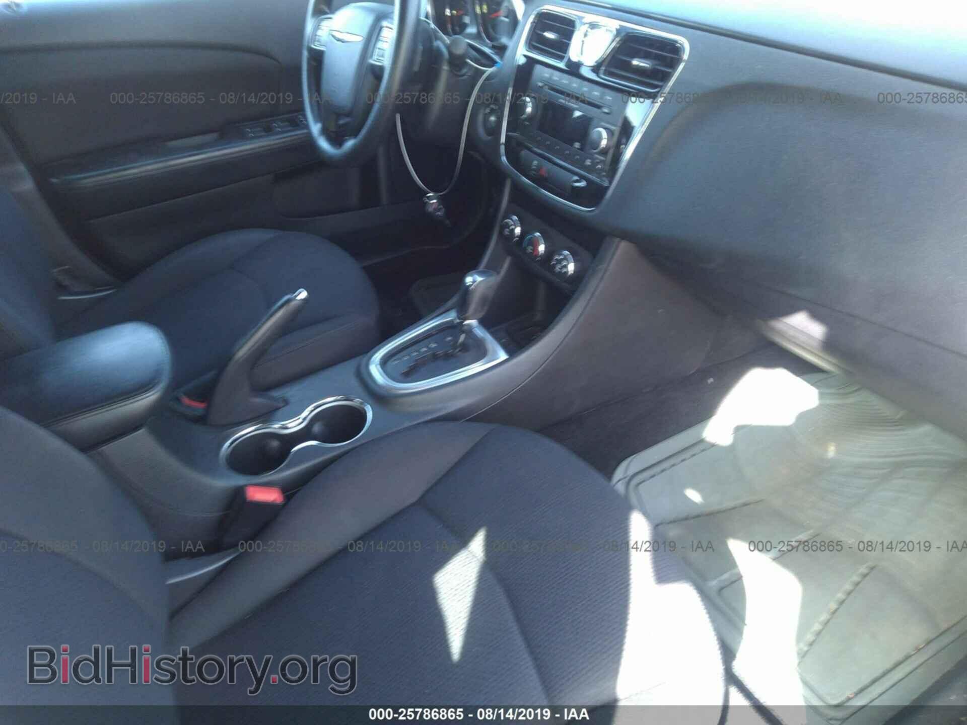 2014 CHRYSLER 200 - VIN: 1C3CCBAB7EN204504 - Фото 5