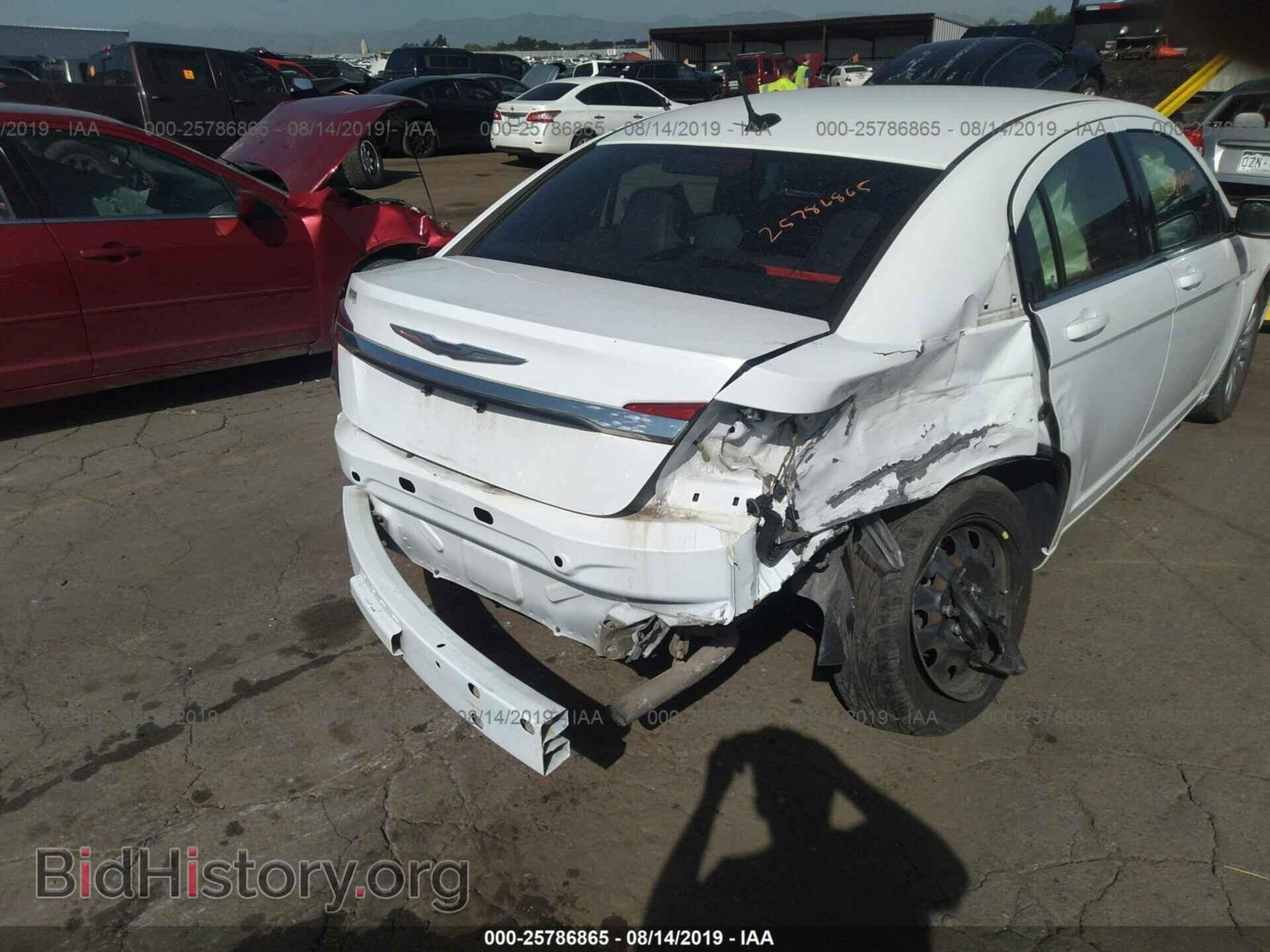 2014 CHRYSLER 200 - VIN: 1C3CCBAB7EN204504 - Фото 6