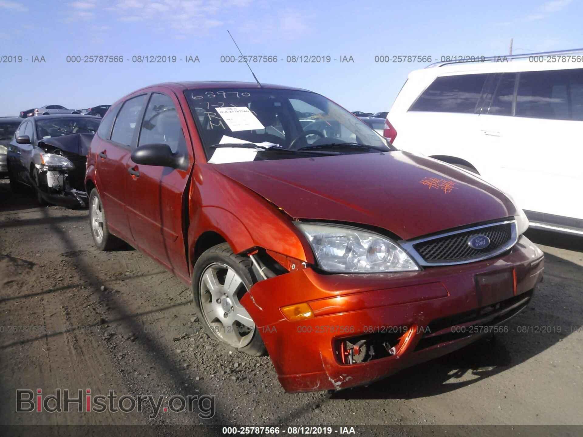 Photo 3FAFP37N75R112963 - FORD FOCUS 2005