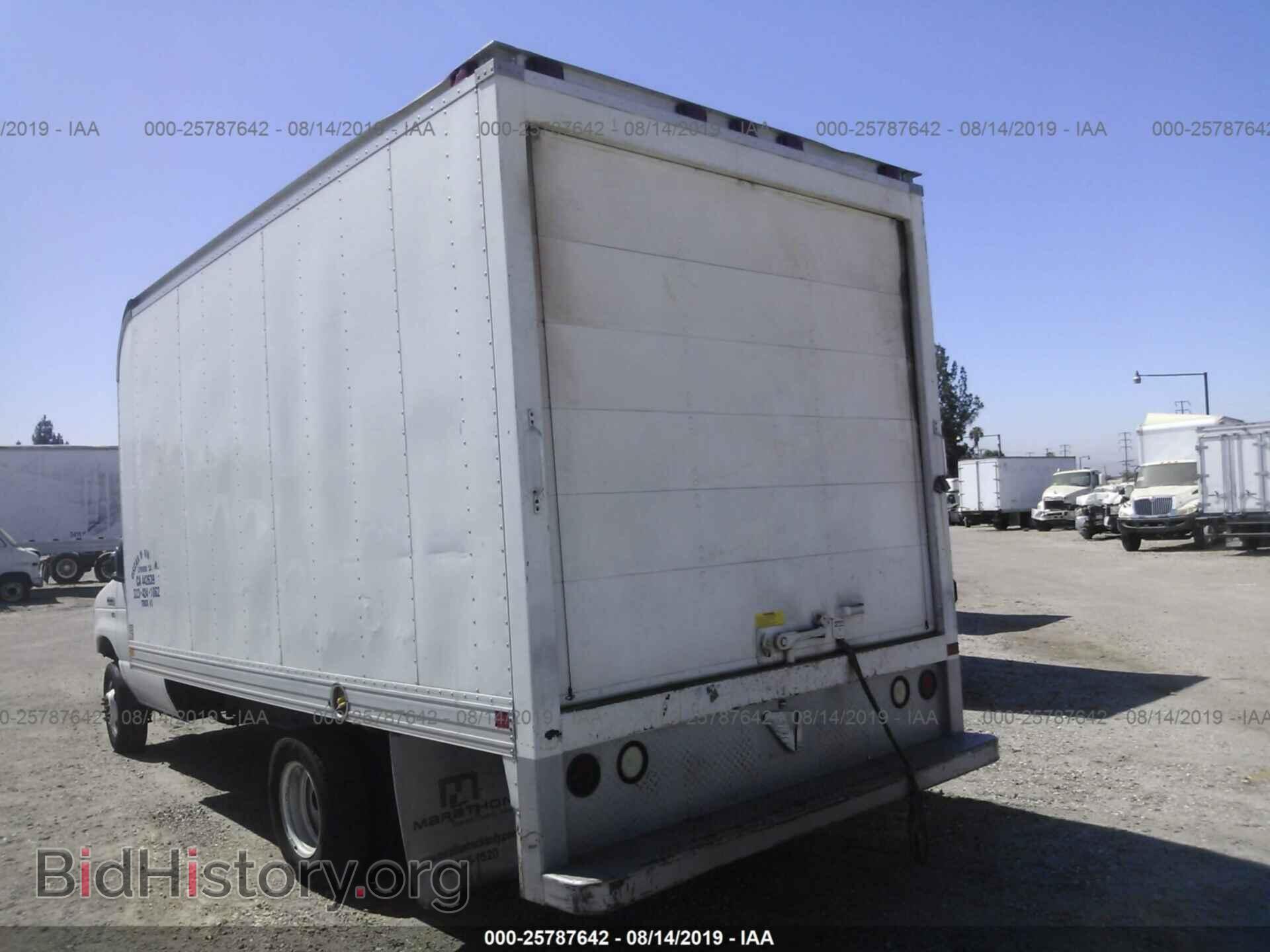 2015 FORD ECONOLINE - VIN: 1FDWE3FL5FDA14276 - Фото 3
