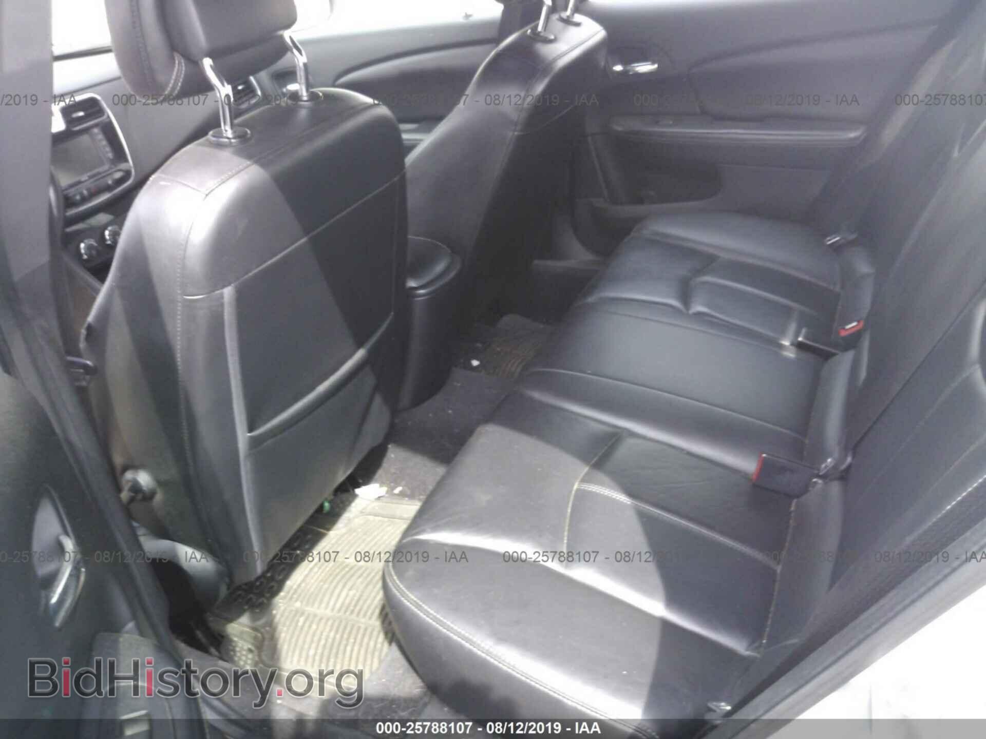 2011 CHRYSLER 200 - VIN: 1C3BC2FB4BN581615 - Photo 8