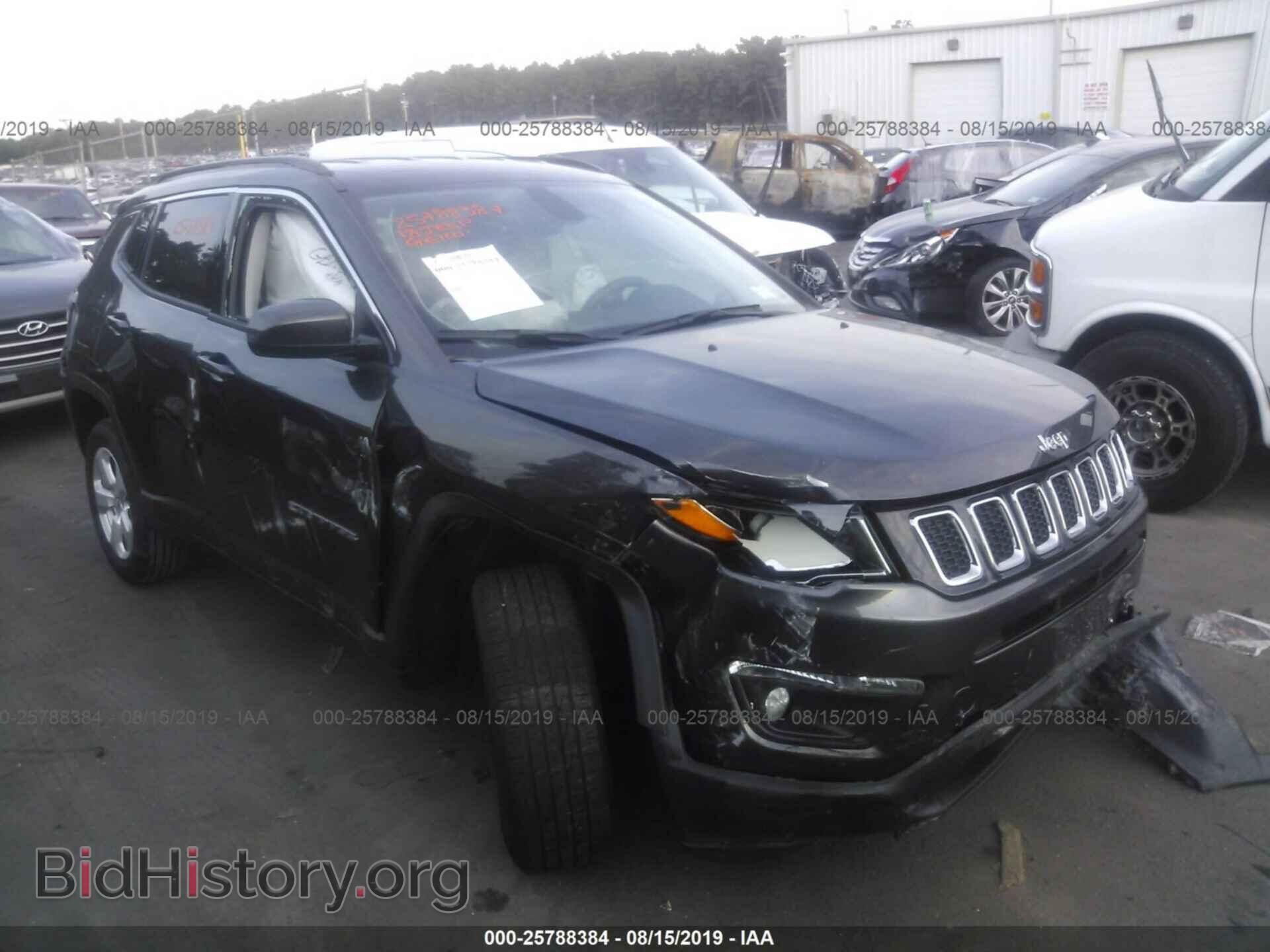 Фотография 3C4NJDBB2JT263944 - JEEP COMPASS 2018