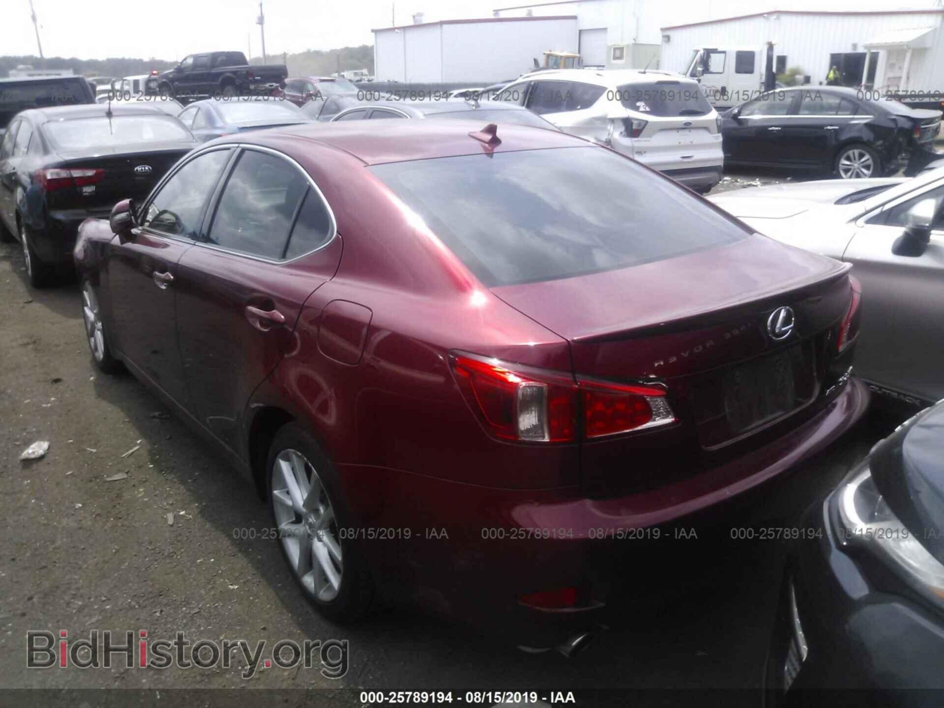 2011 LEXUS IS - VIN: JTHCF5C2XB5047742 - Фото 3
