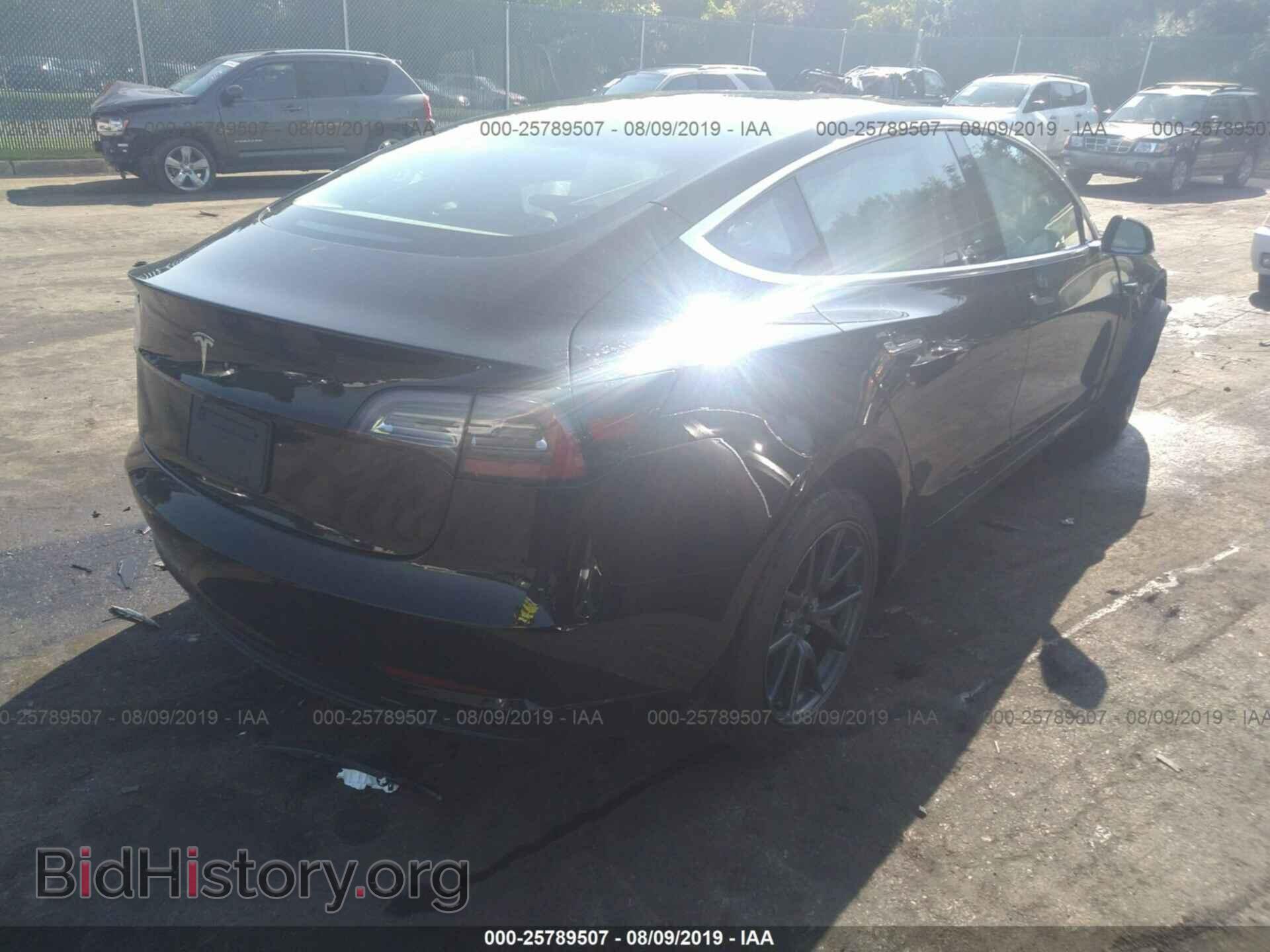 2019 TESLA MODEL 3 - VIN: 5YJ3E1EAXKF306617 - Фото 4