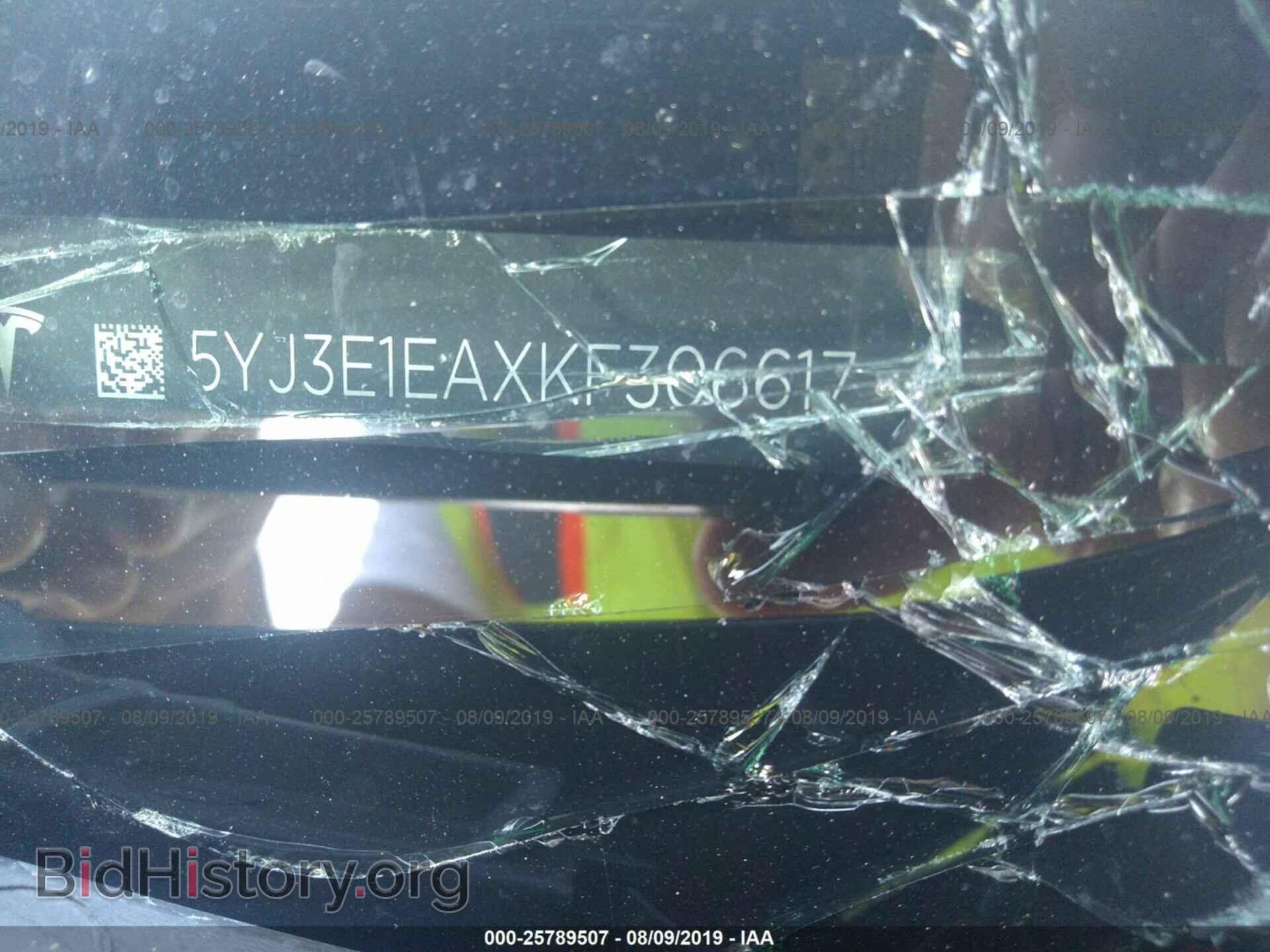 2019 TESLA MODEL 3 - VIN: 5YJ3E1EAXKF306617 - Фото 9