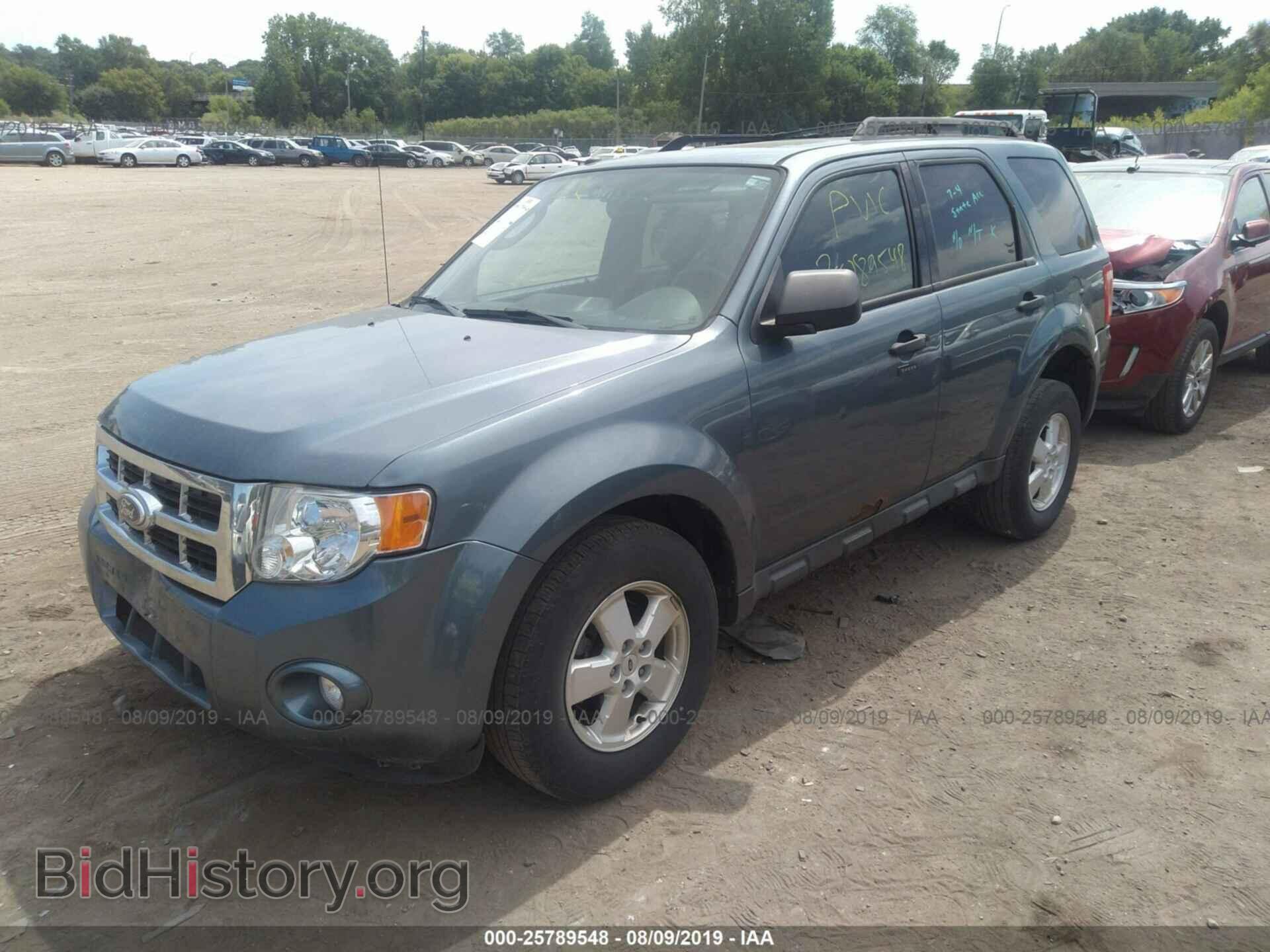 2011 FORD ESCAPE - VIN: 1FMCU0D79BKA91765 - Photo 2
