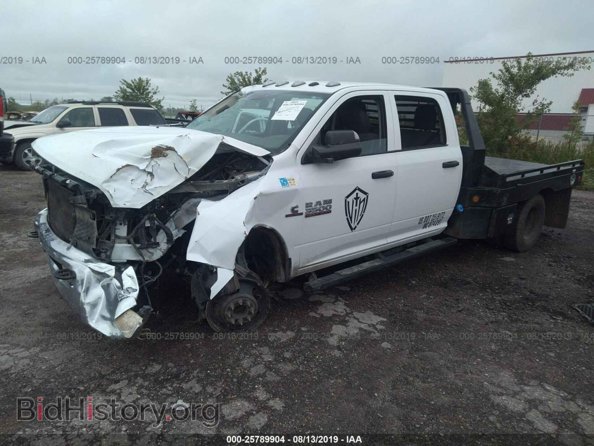 2018 RAM 3500 - VIN: 3C7WRTCL8JG355229 - Фото 2