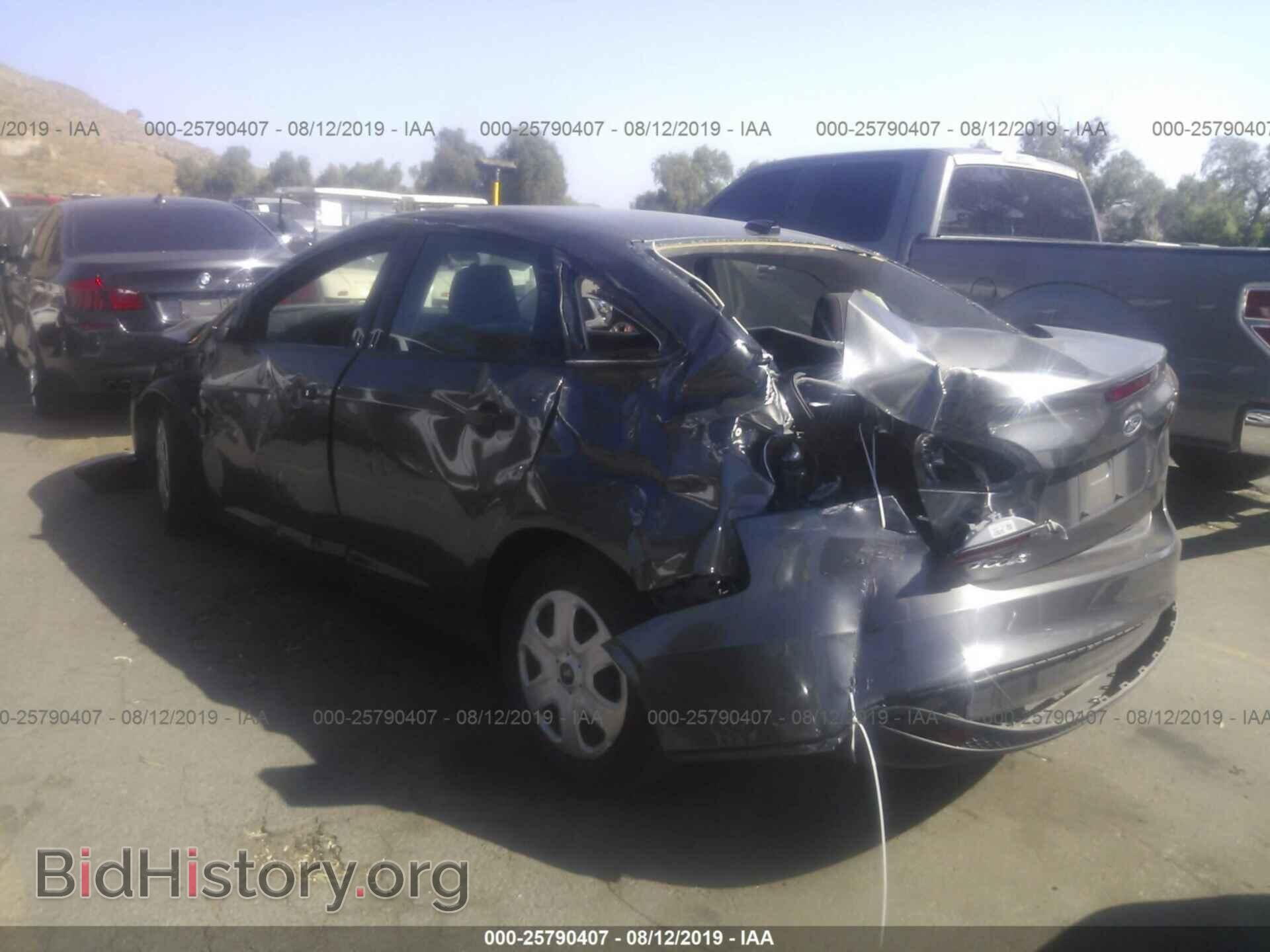 2016 FORD FOCUS - VIN: 1FADP3E23GL388011 - Фото 3