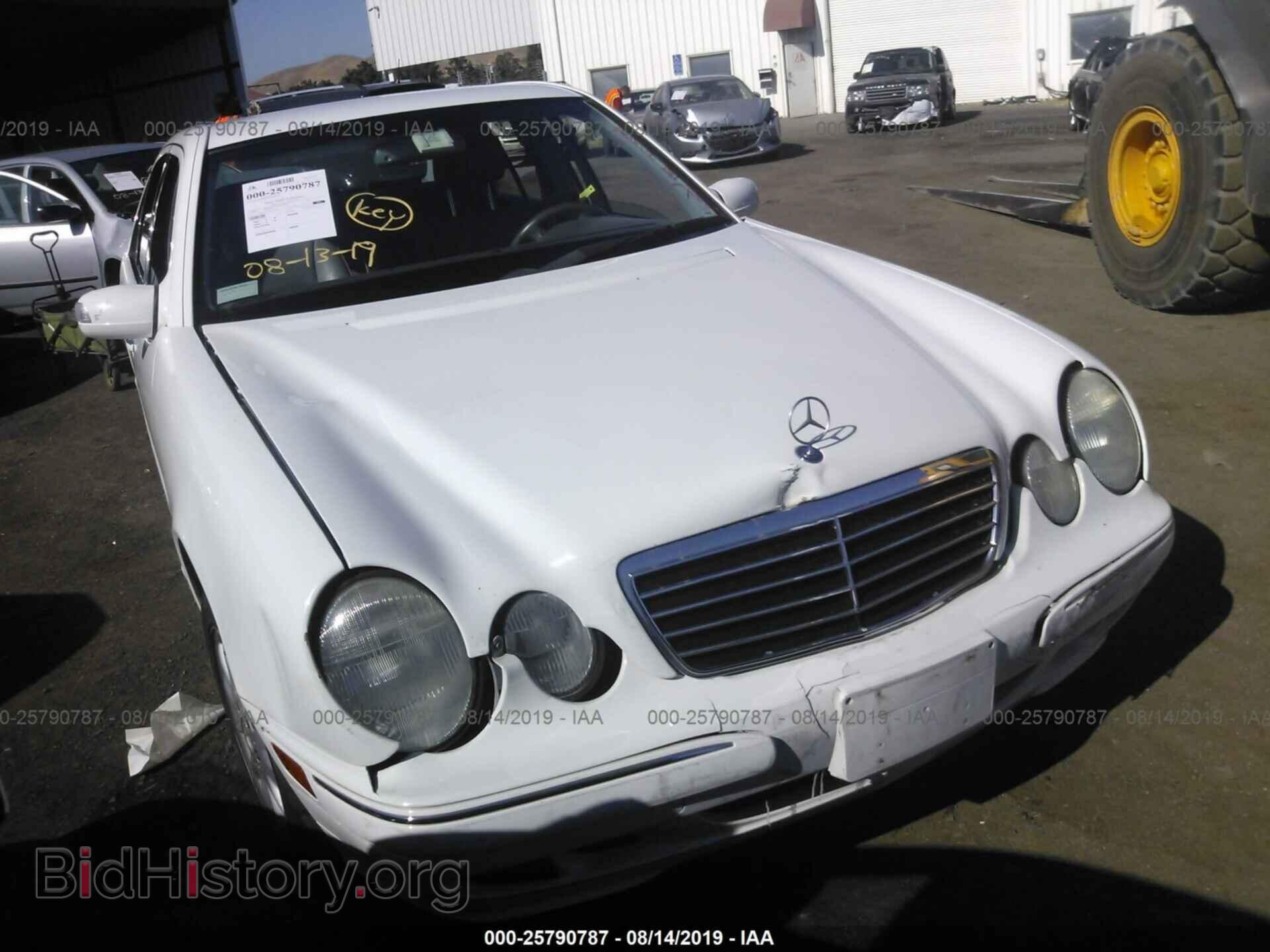 Фотография WDBJF65J7YB150452 - MERCEDES-BENZ E 2000