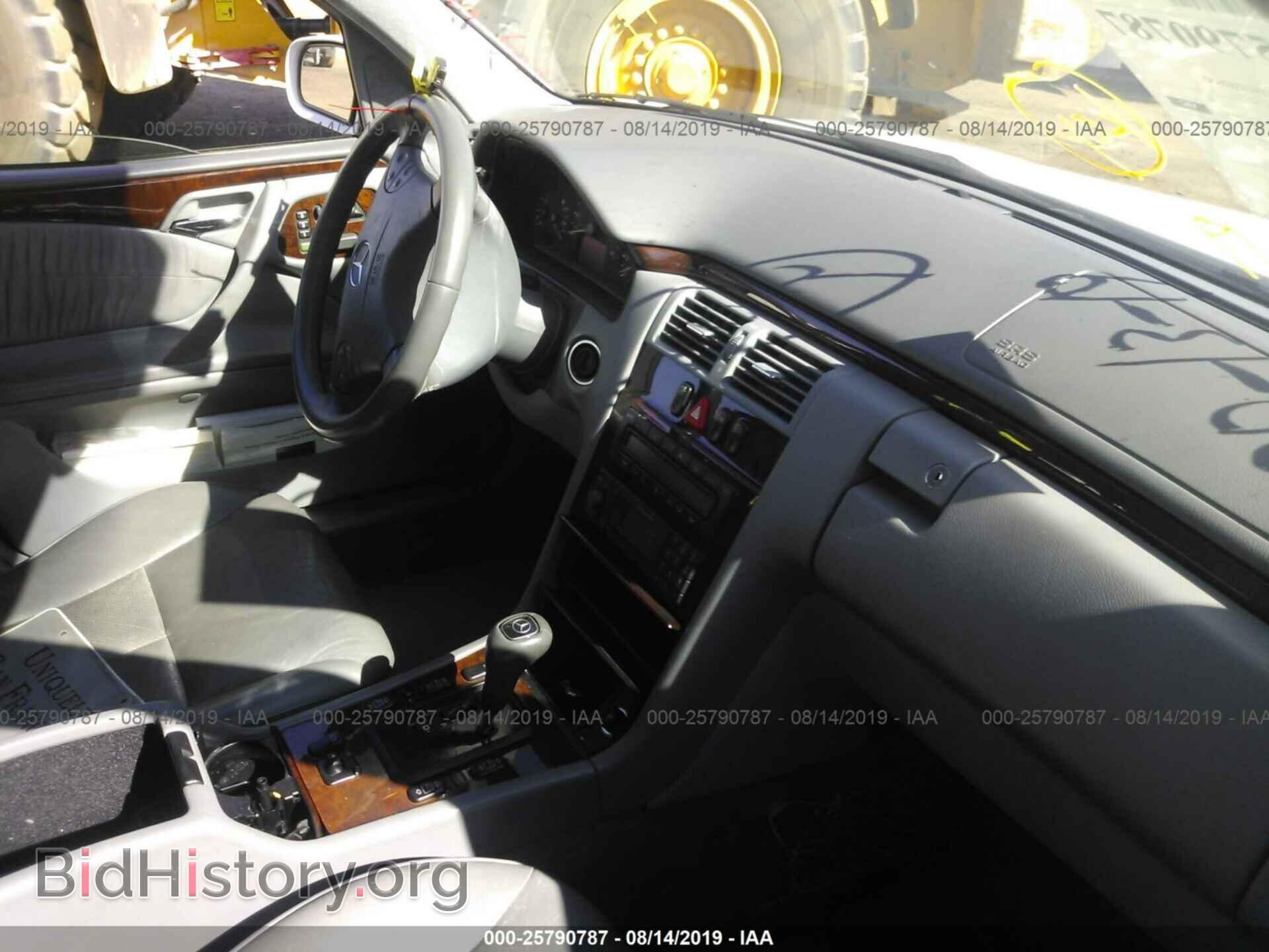 2000 MERCEDES-BENZ E - VIN: WDBJF65J7YB150452 - Фото 5