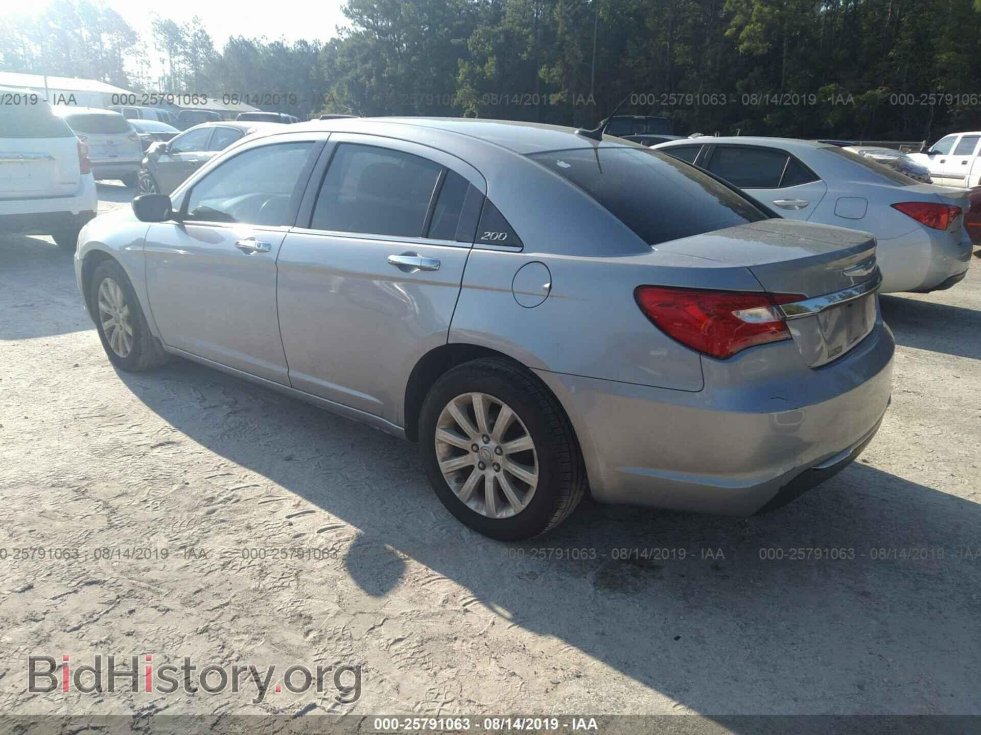 2013 CHRYSLER 200 - VIN: 1C3CCBCGXDN509986 - Фото 3