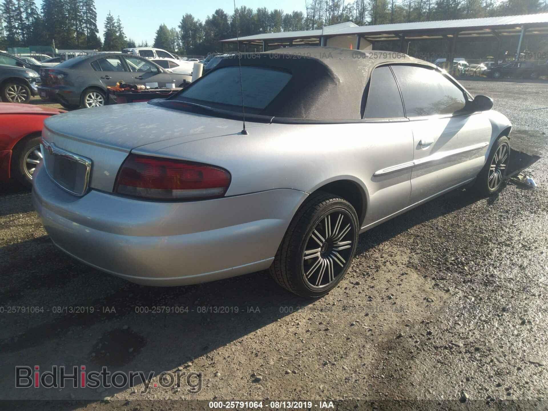 2004 CHRYSLER SEBRING - VIN: 1C3EL55R74N365970 - Фото 4