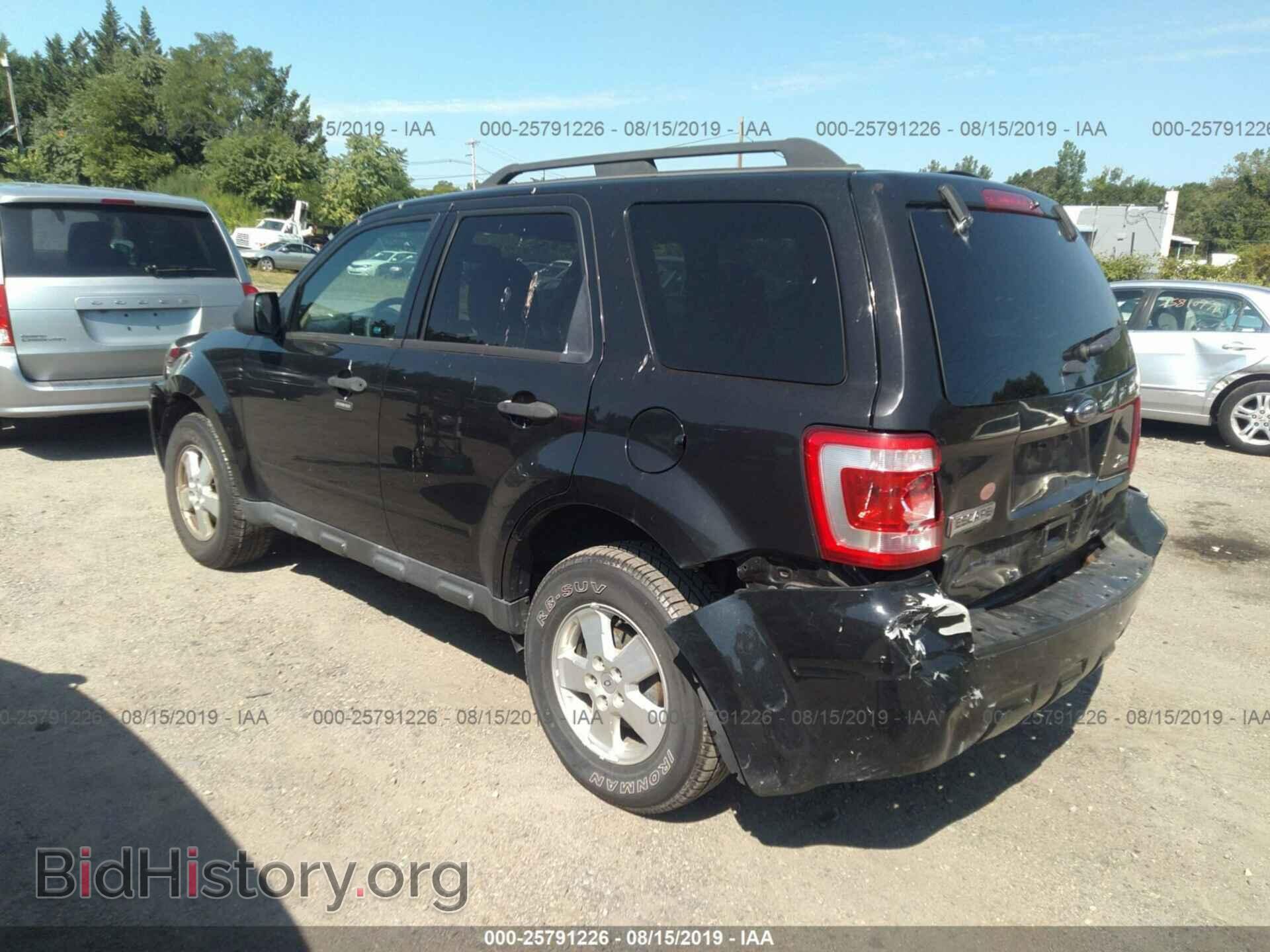 2011 FORD ESCAPE - VIN: 1FMCU9DGXBKC24005 - Фото 3