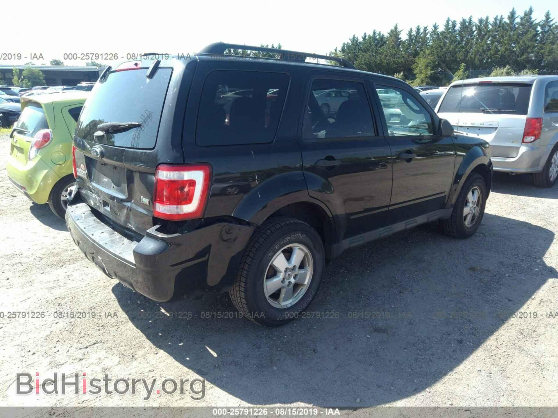 2011 FORD ESCAPE - VIN: 1FMCU9DGXBKC24005 - Фото 4