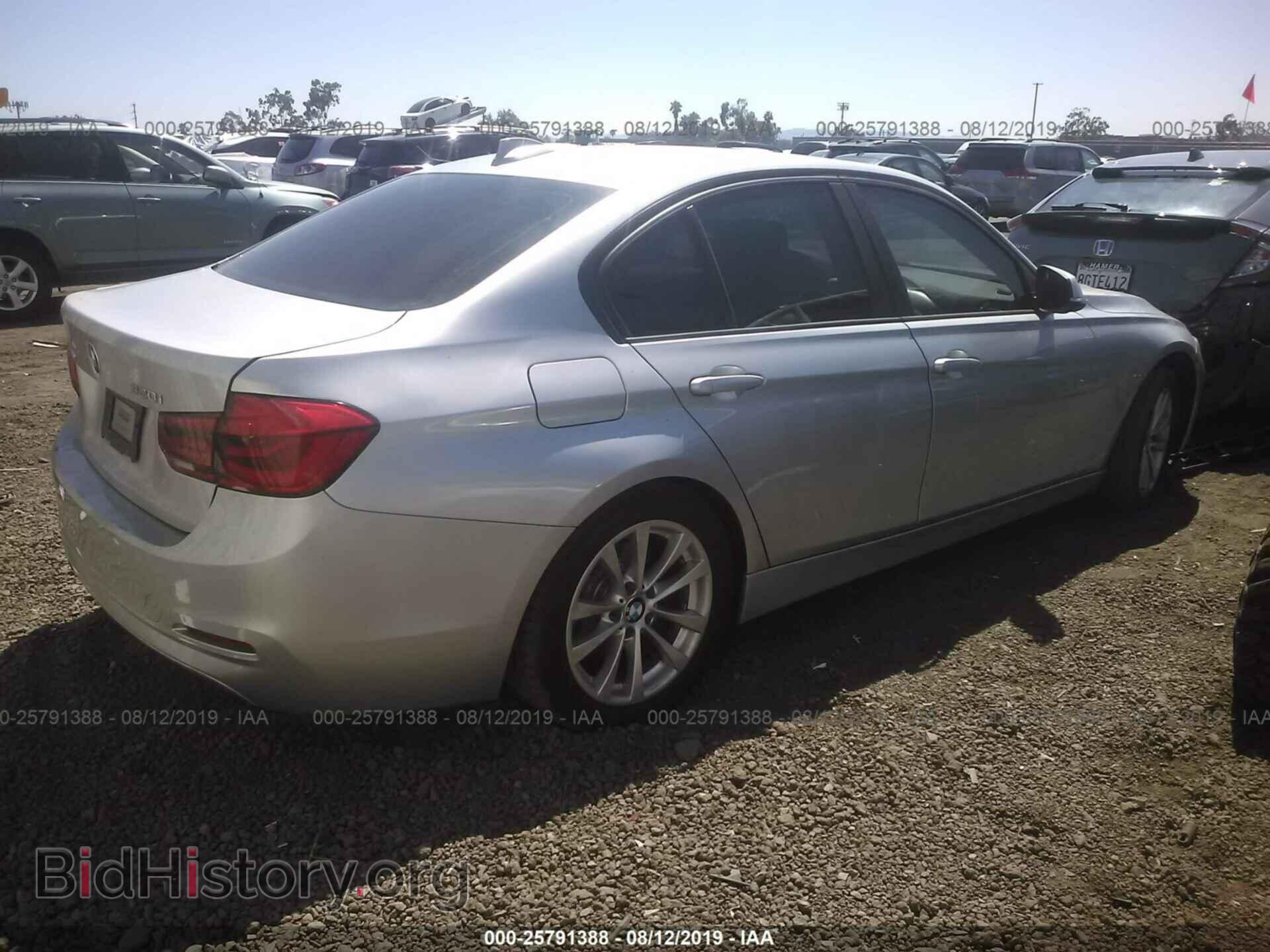 2016 BMW 320 - VIN: WBA8E1G54GNT34103 - Photo 4