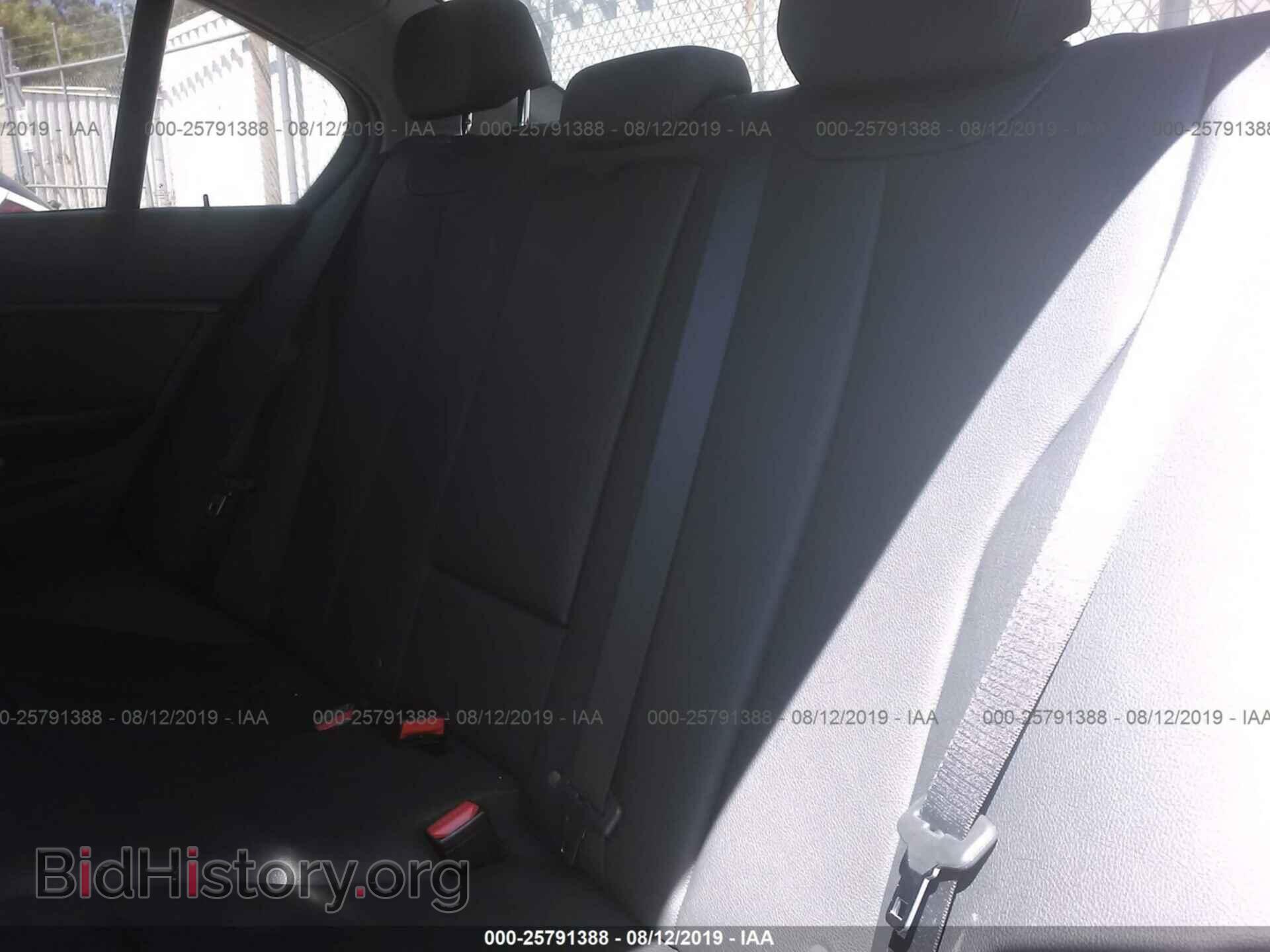 2016 BMW 320 - VIN: WBA8E1G54GNT34103 - Photo 8