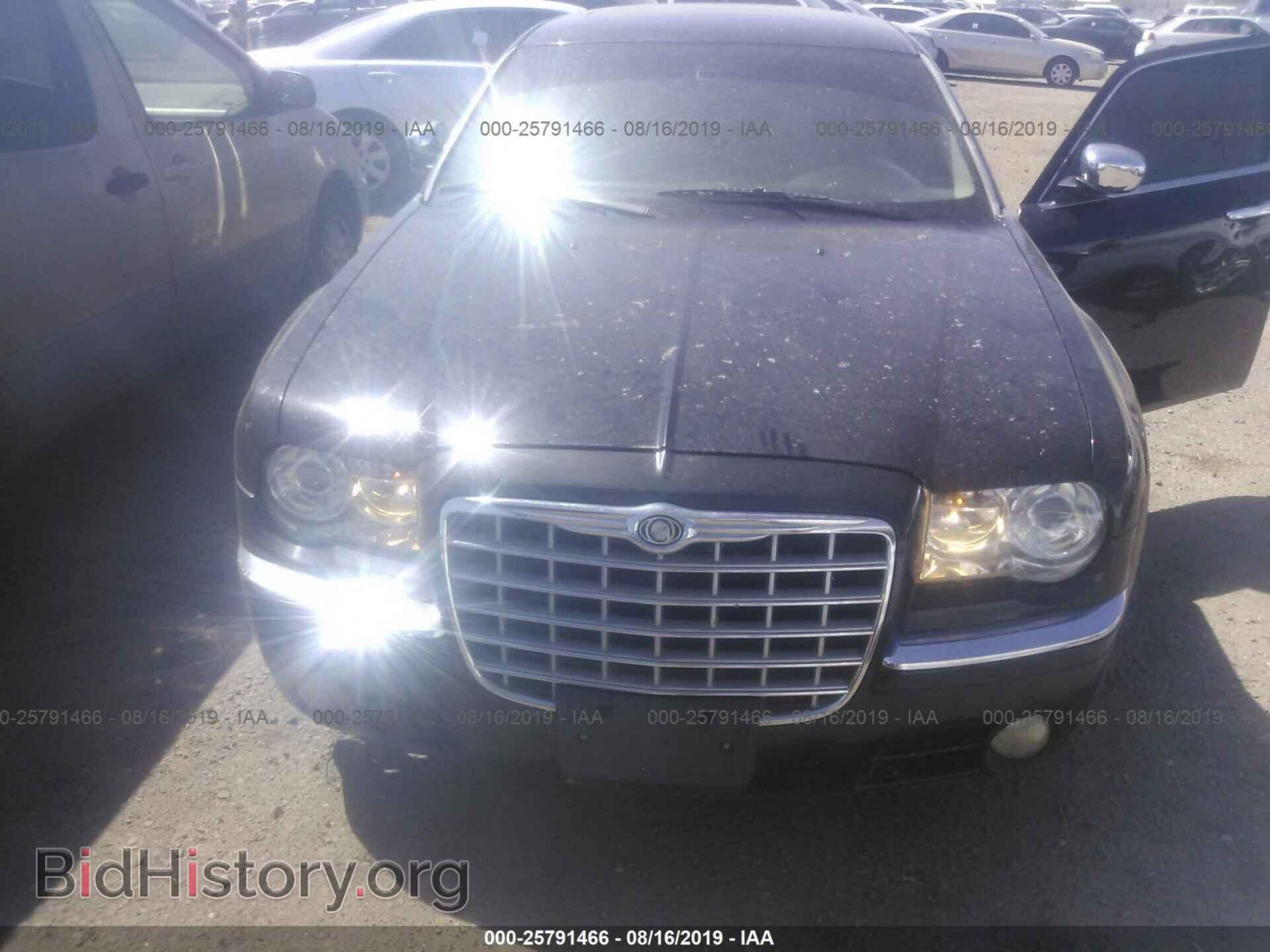 2006 CHRYSLER 300C - VIN: 2C3KA63H86H371474 - Фото 6
