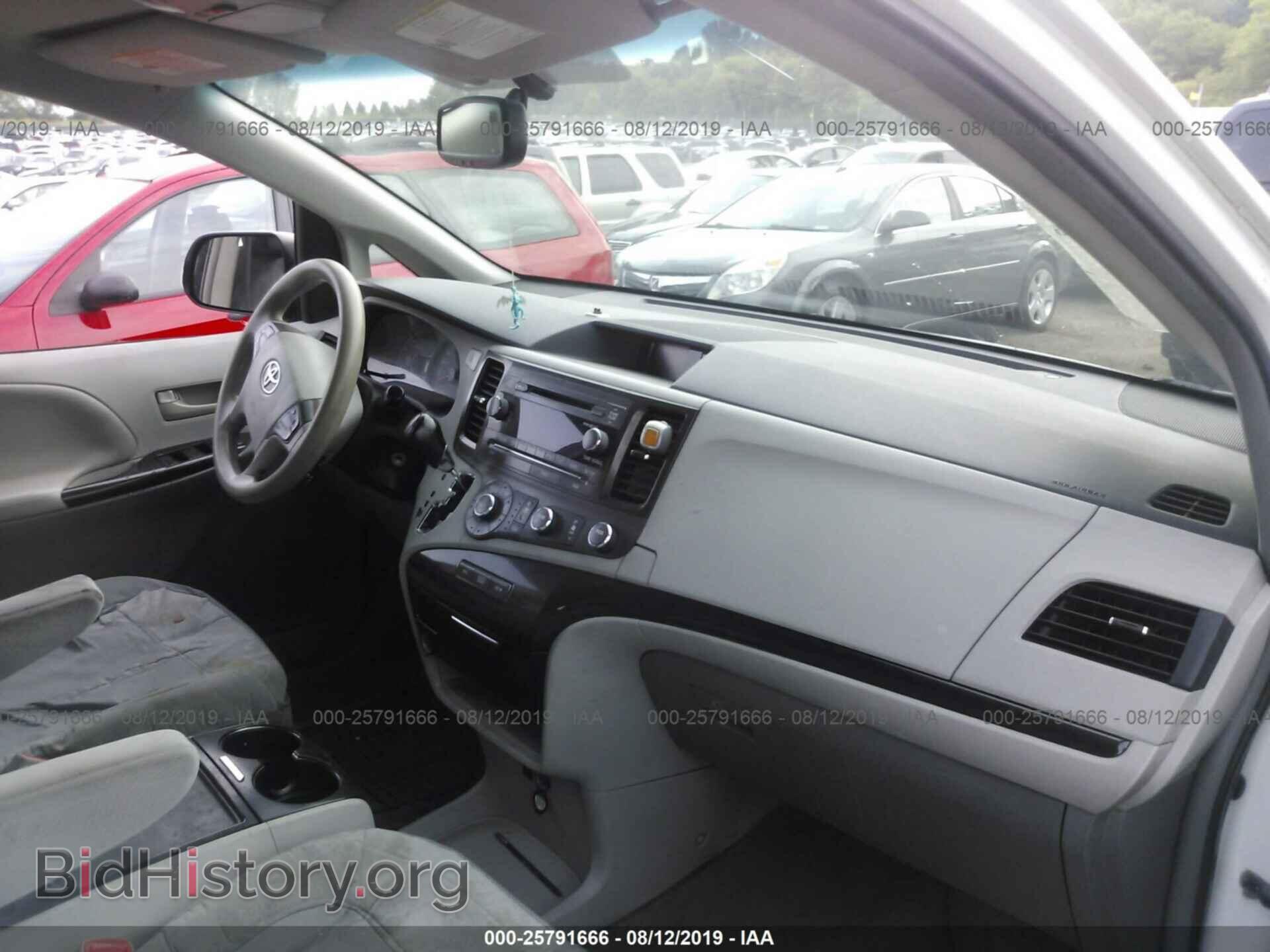 2012 TOYOTA SIENNA - VIN: 5TDKK3DC1CS238160 - Фото 5